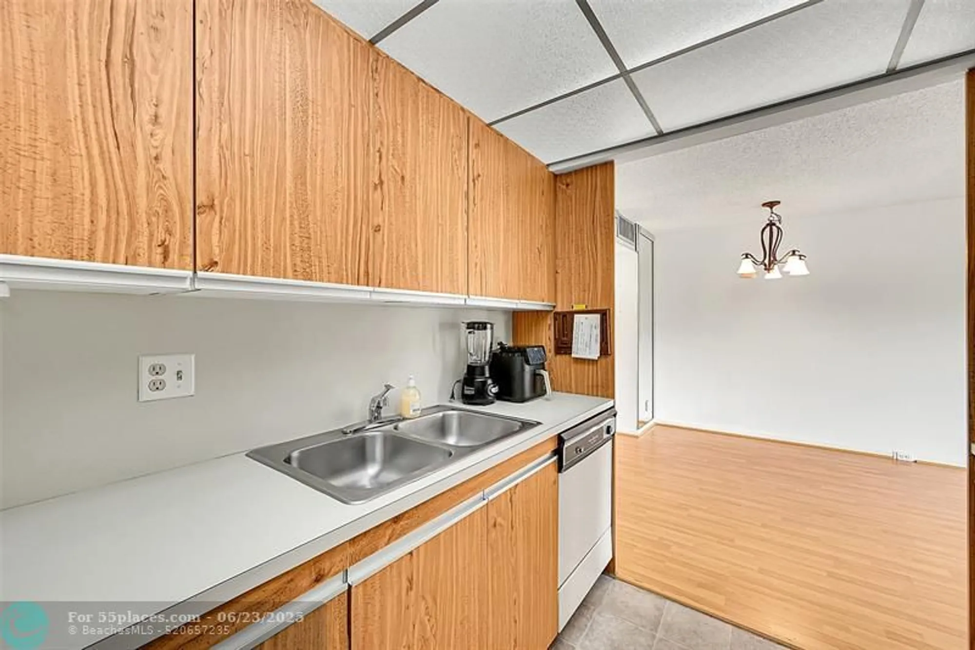 Property Slideshow image 8 of 22 | 2103 lucaya bnd e3, Coconut Creek, FL, 33066