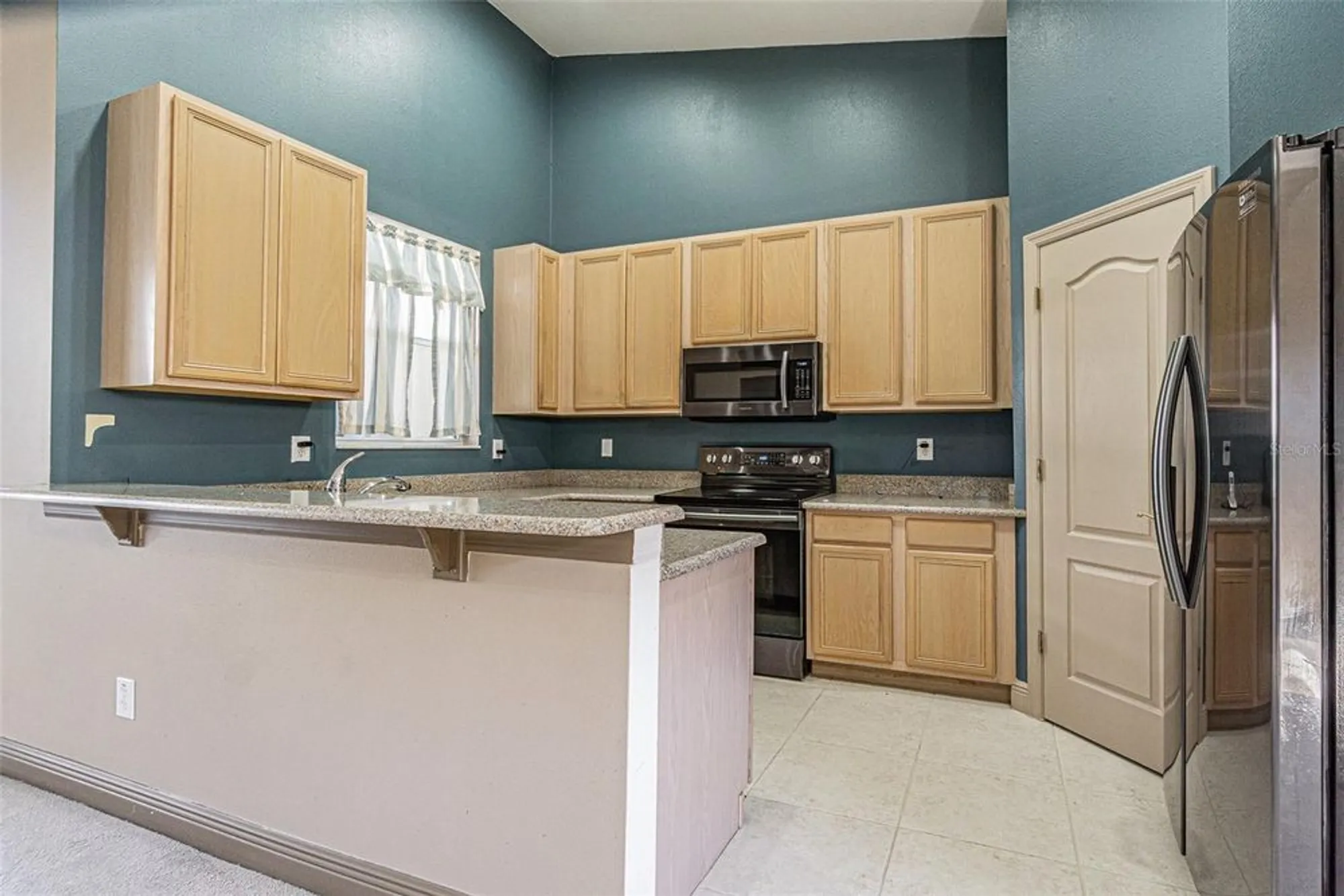 Property Slideshow image 4 of 35 | 9506 rolling cir, San Antonio, FL, 33576