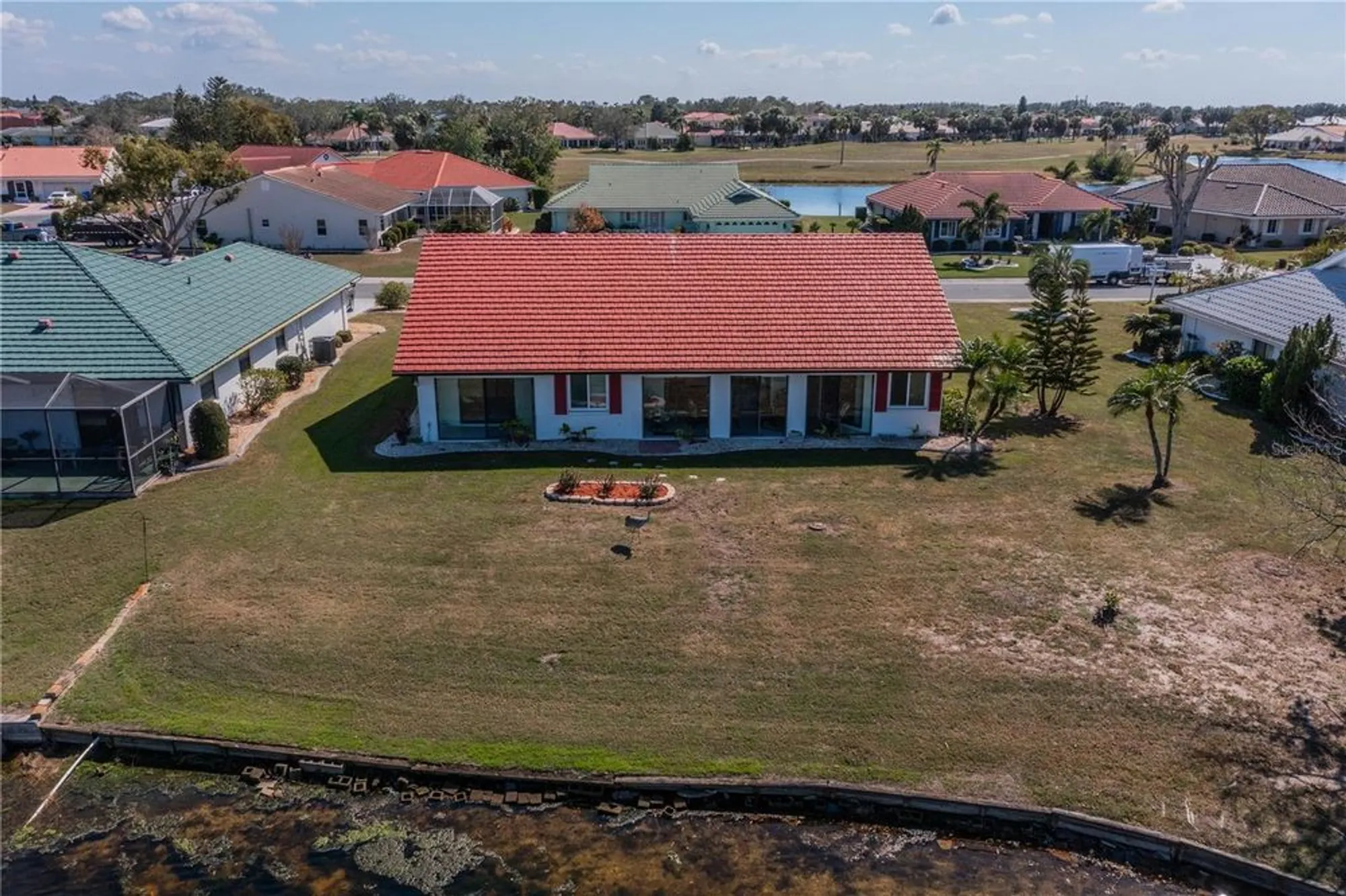 Property Slideshow image 32 of 37 | 1723 wolf laurel dr, Sun City Center, FL, 33573