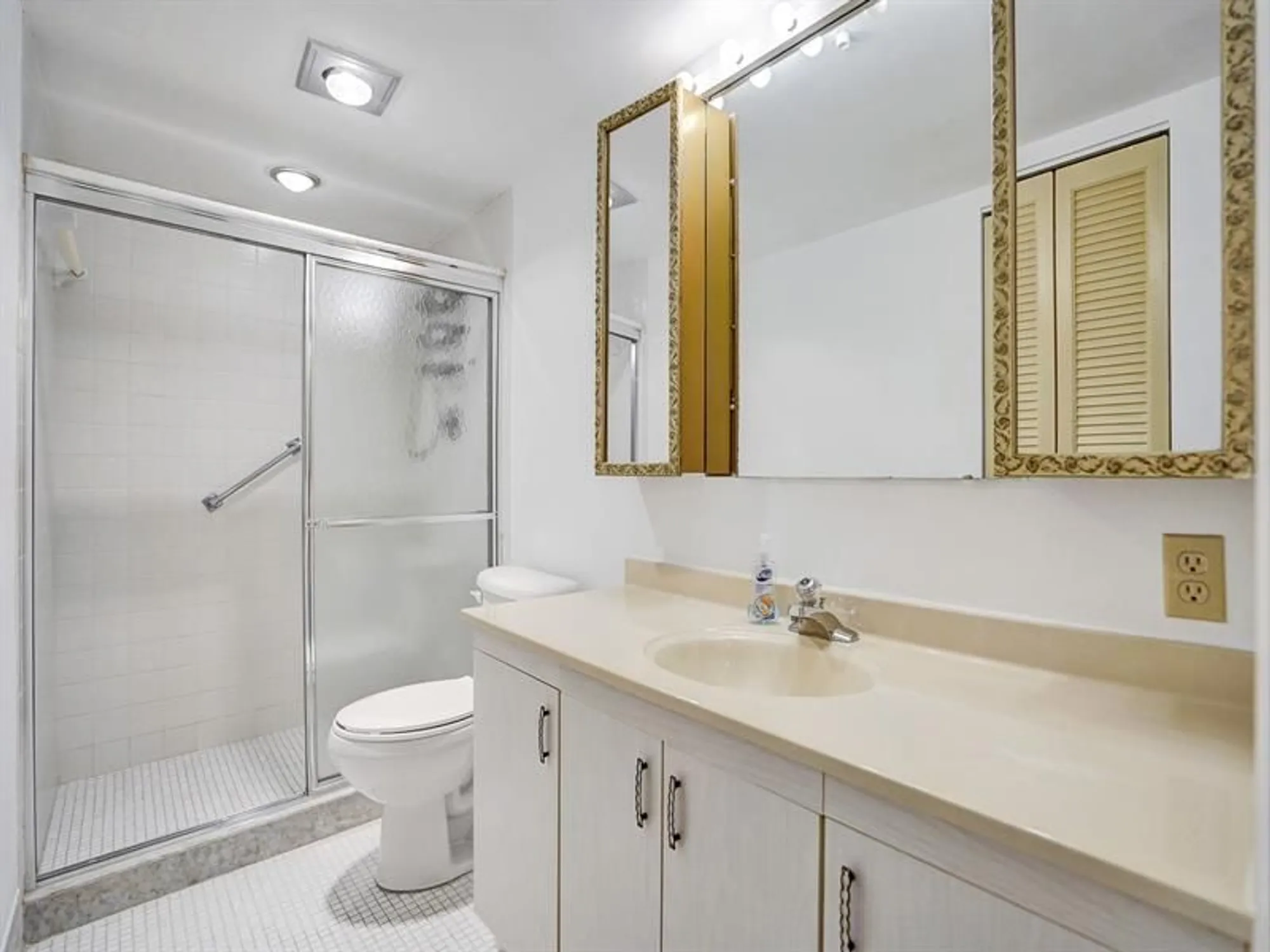 Property Slideshow image 6 of 64 | 3002 portofino isle c3, Coconut Creek, FL, 33066