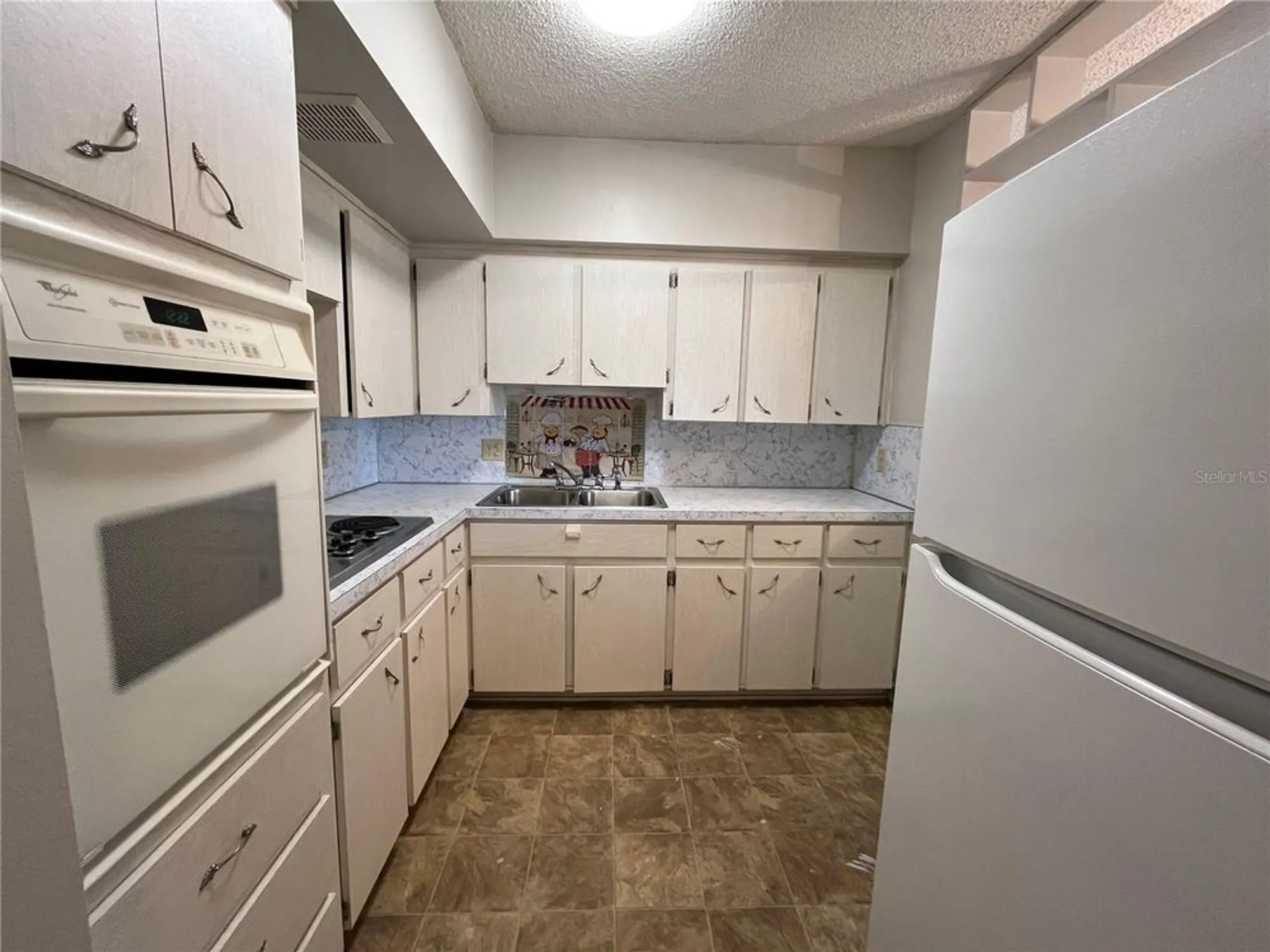 Property Slideshow image 7 of 36 | 2100 world parkway blvd apt 56, Clearwater, FL, 33763