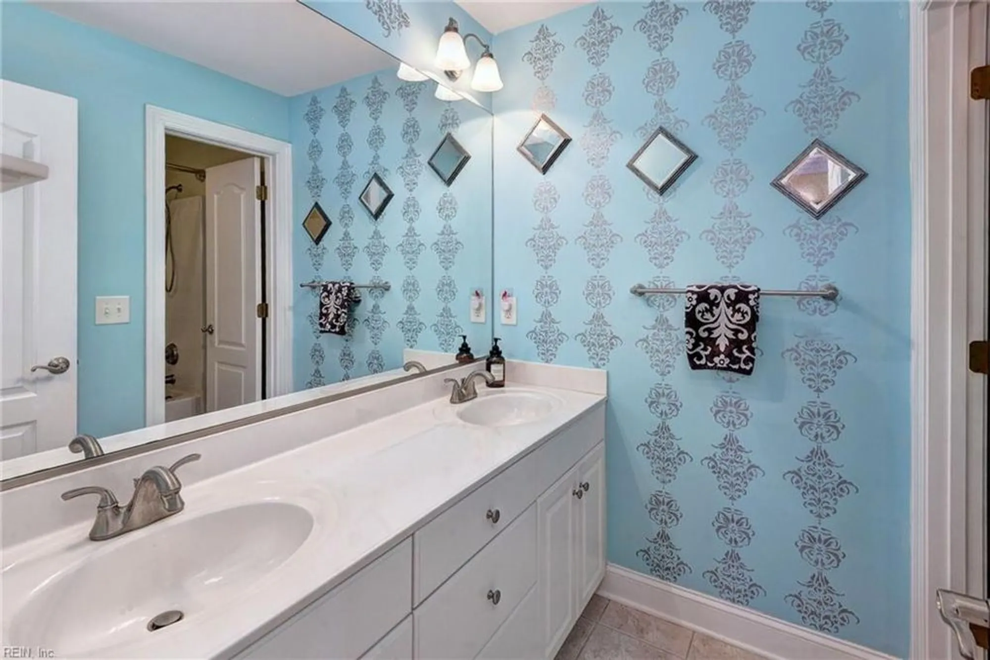 Property Slideshow image 28 of 37 | 104 nottinghamshire, Williamsburg, VA, 23188