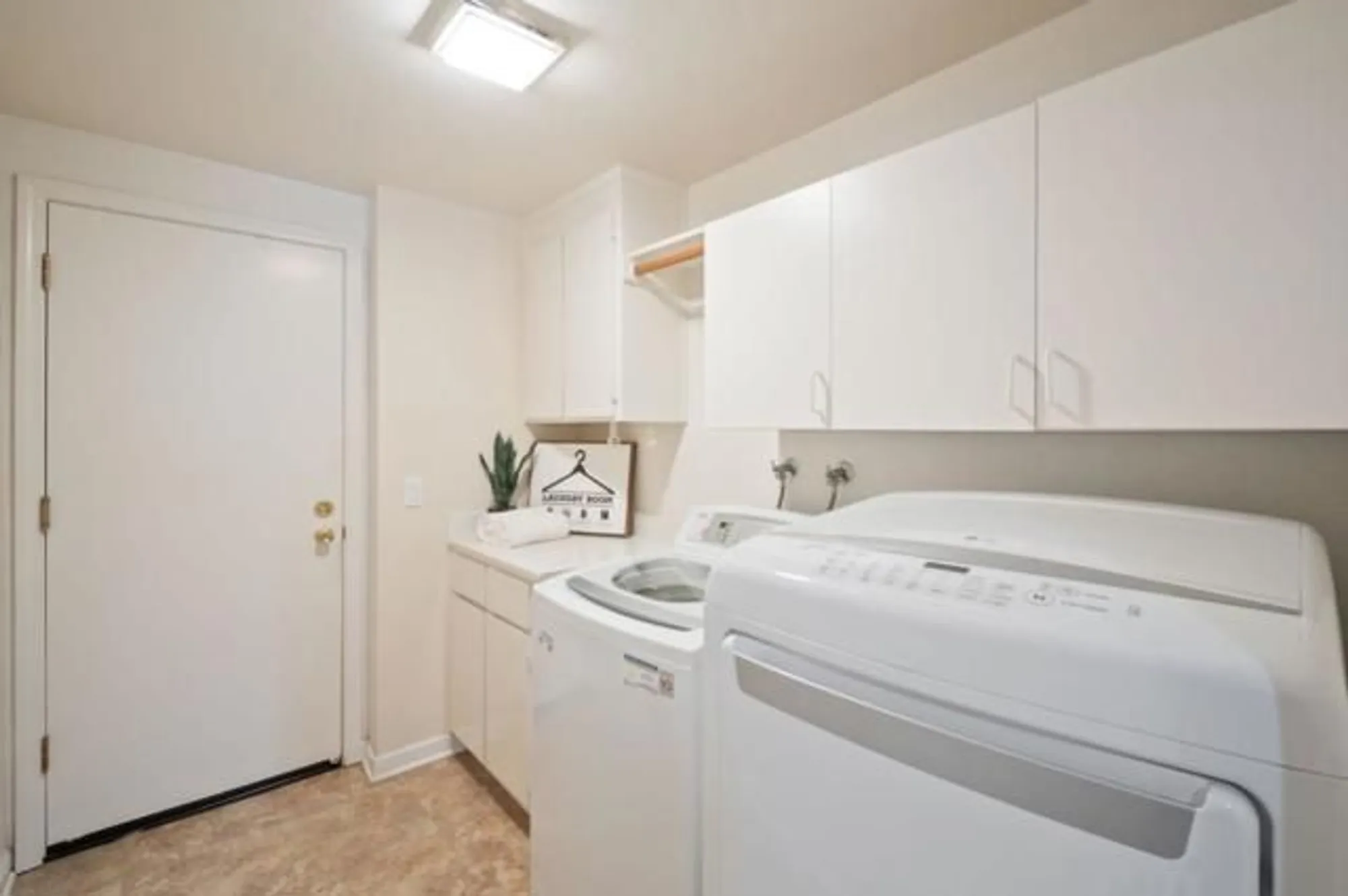 Property Slideshow image 19 of 49 | 7704 galloway dr, San Jose, CA, 95135