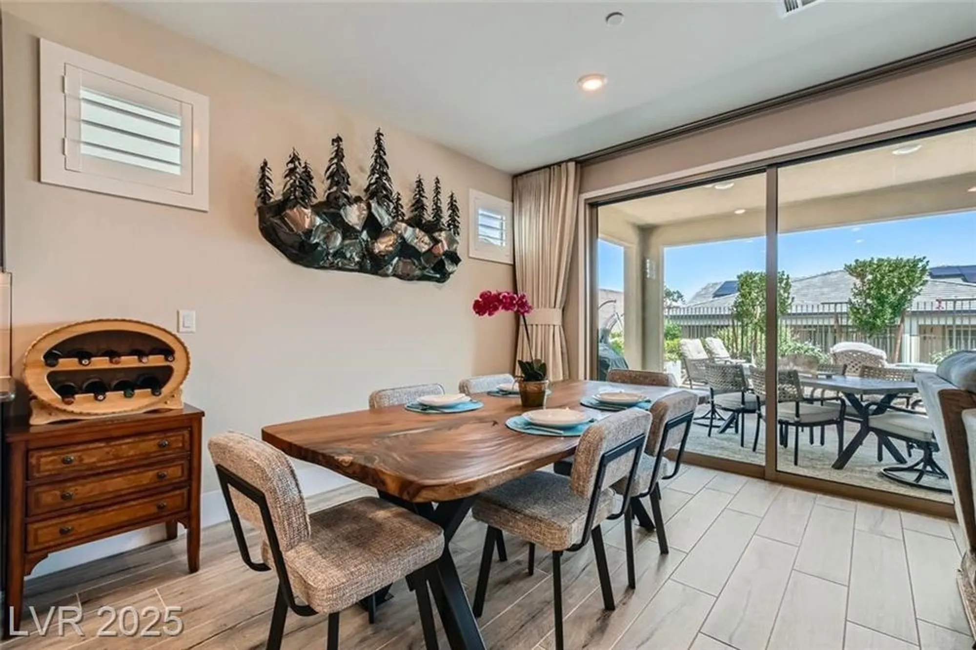 Property Slideshow image 11 of 32 | 9656 balais dr, Las Vegas, NV, 89143