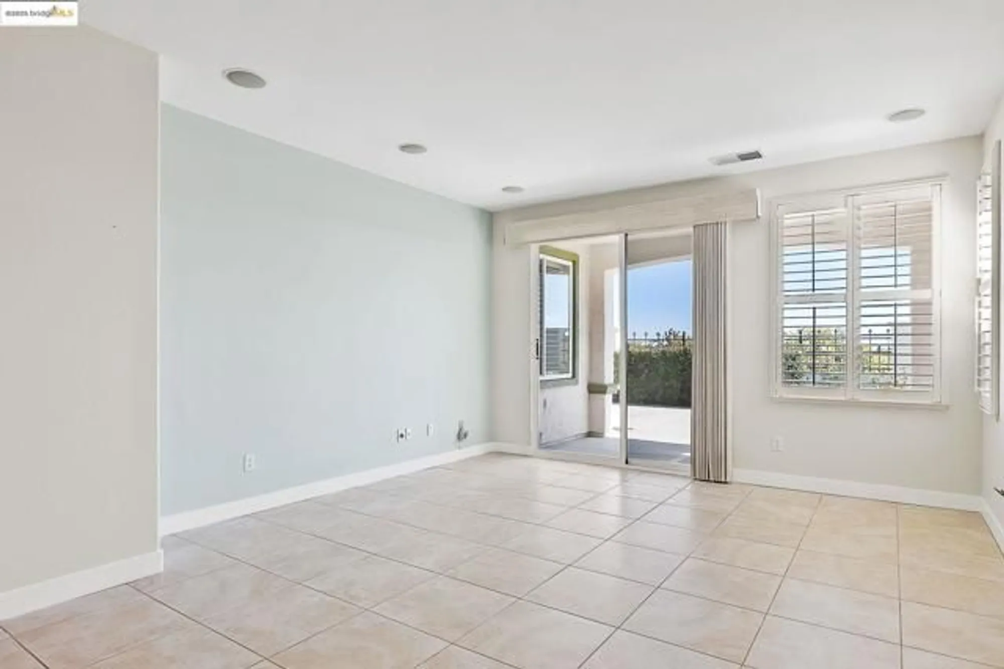 Property Slideshow image 15 of 50 | 1481 bismarck ln, Brentwood, CA, 94513