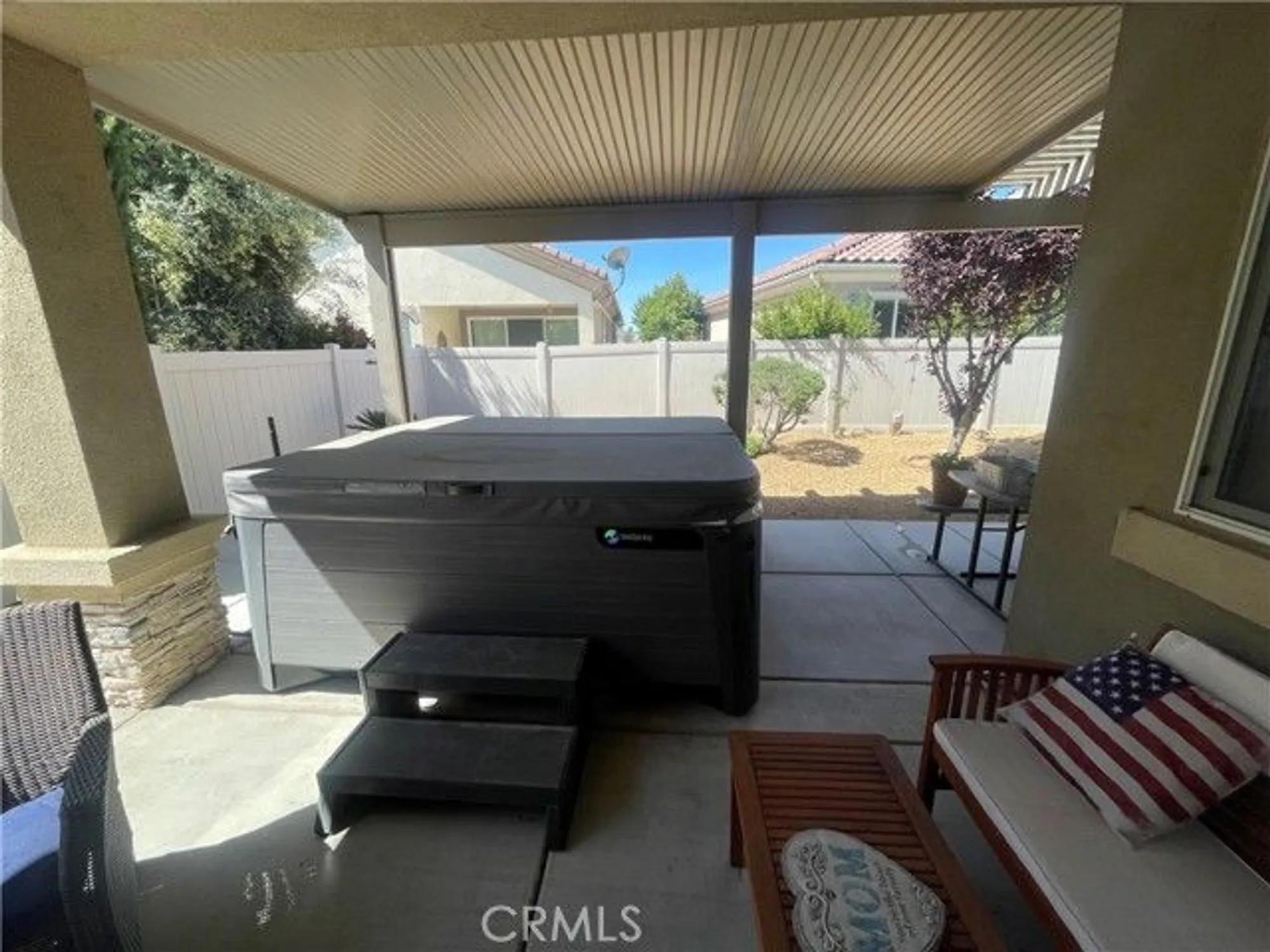 Property Slideshow image 38 of 56 | 19365 galloping hill rd, Apple Valley, CA, 92308