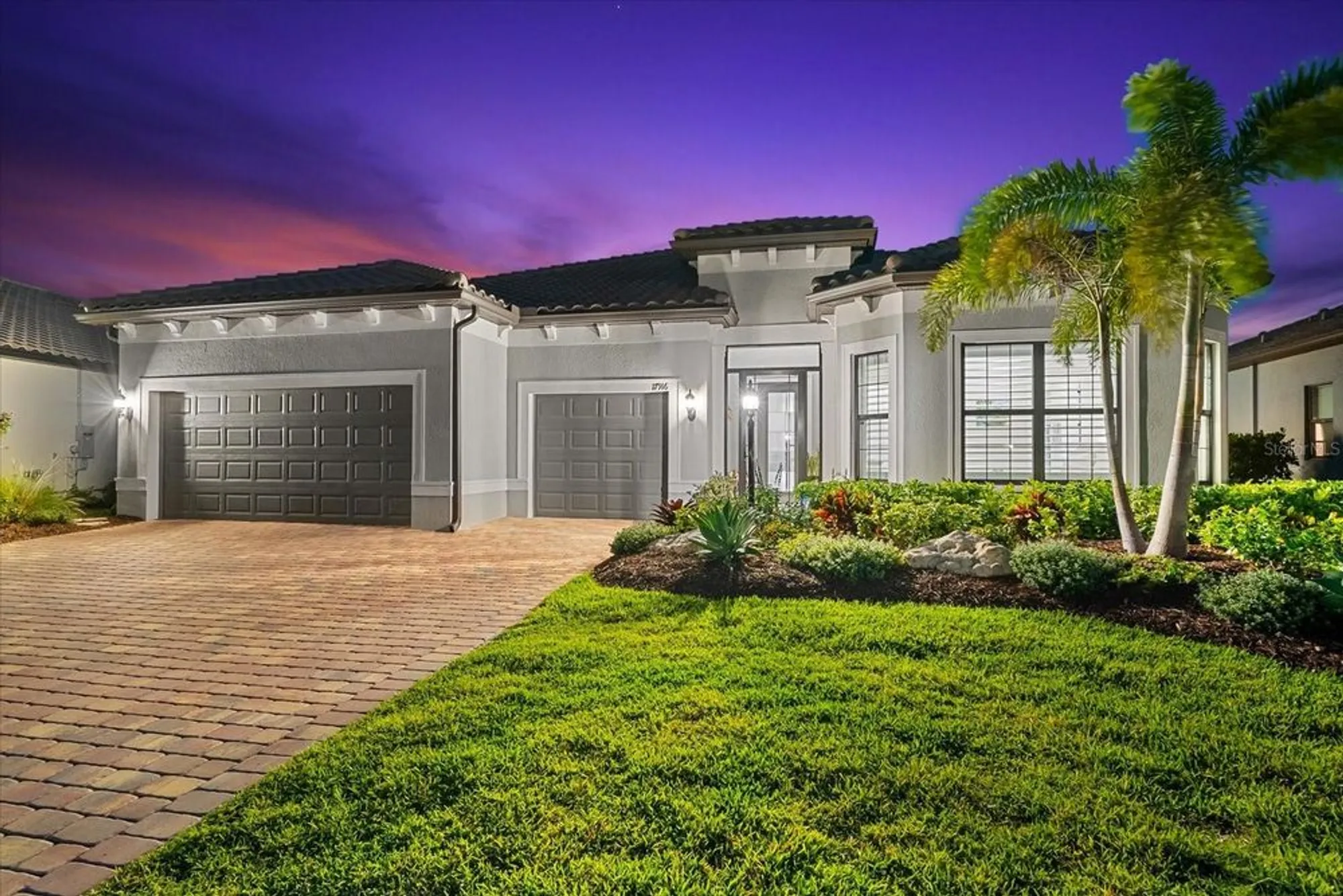 Property Slideshow image 3 of 99 | 17916 northwood pl, Lakewood Ranch, FL, 34202