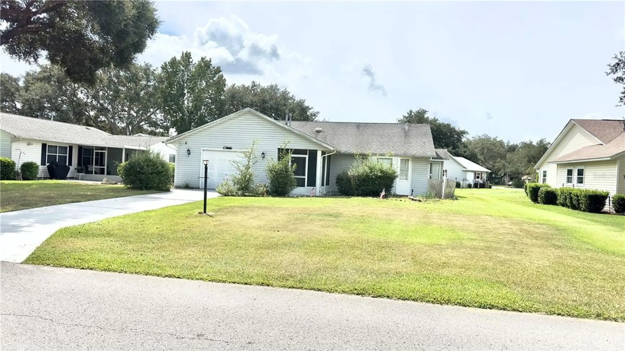 Property Slideshow image 2 of 85 | 918 dundee cir, Leesburg, FL, 34788