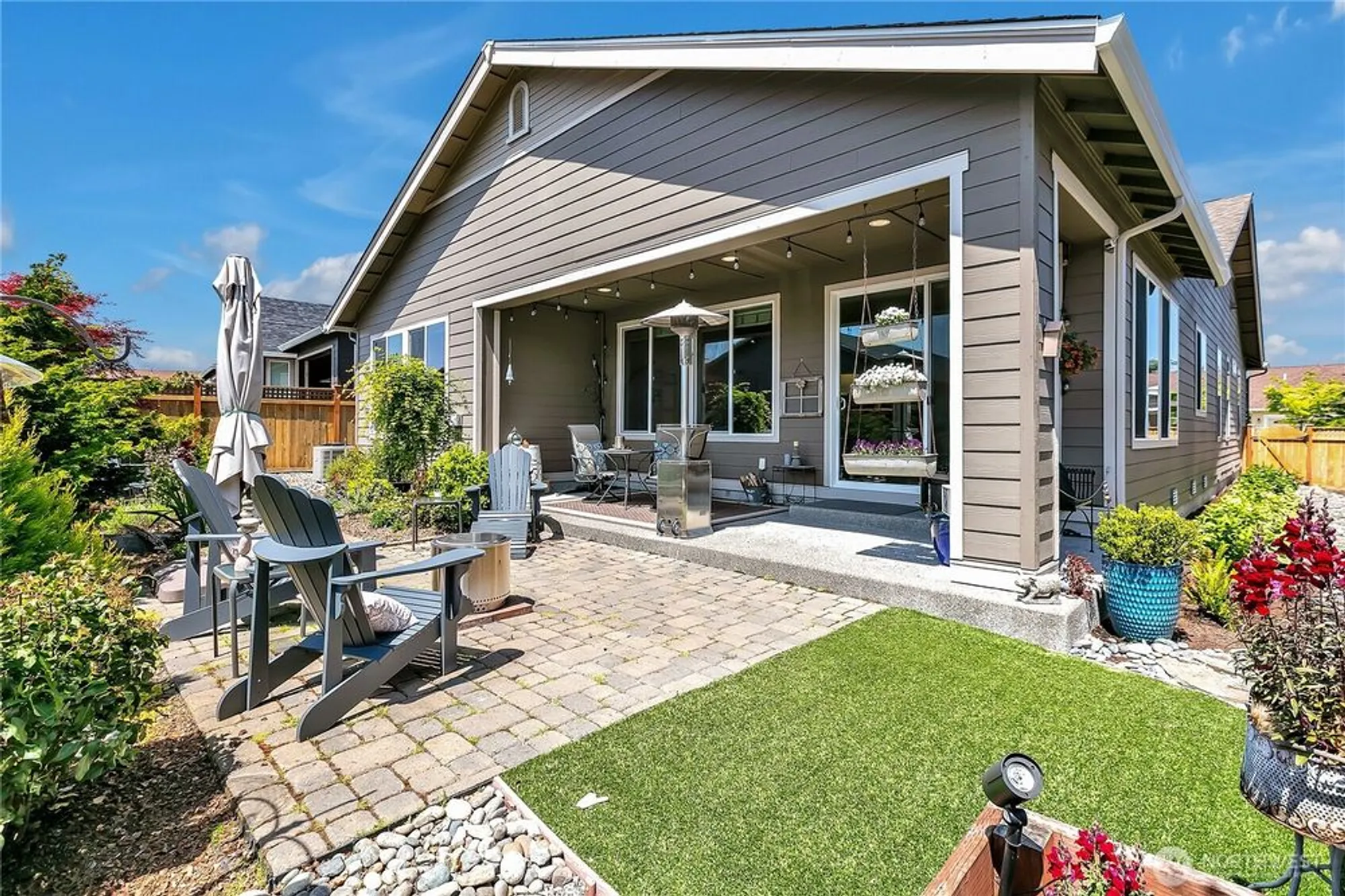 Property Slideshow image 22 of 32 | 18220 147th st, Bonney Lake, WA, 98391
