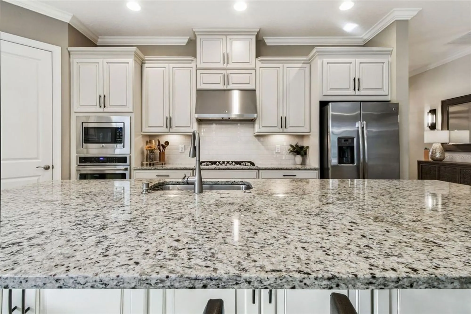 Property Slideshow image 14 of 95 | 8543 grand alberato rd, Tampa, FL, 33647