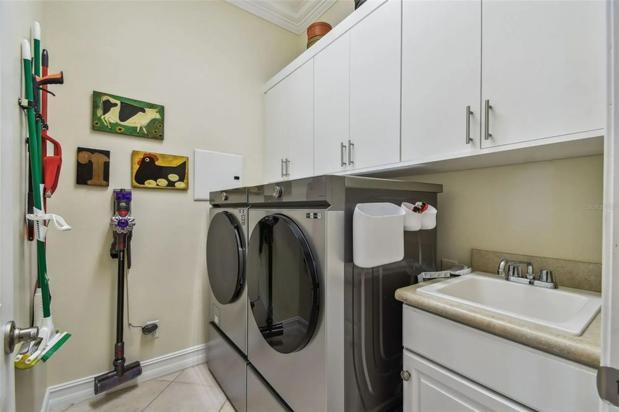 Property Slideshow image 35 of 48 | 5103 shady stone pl, Wimauma, FL, 33598