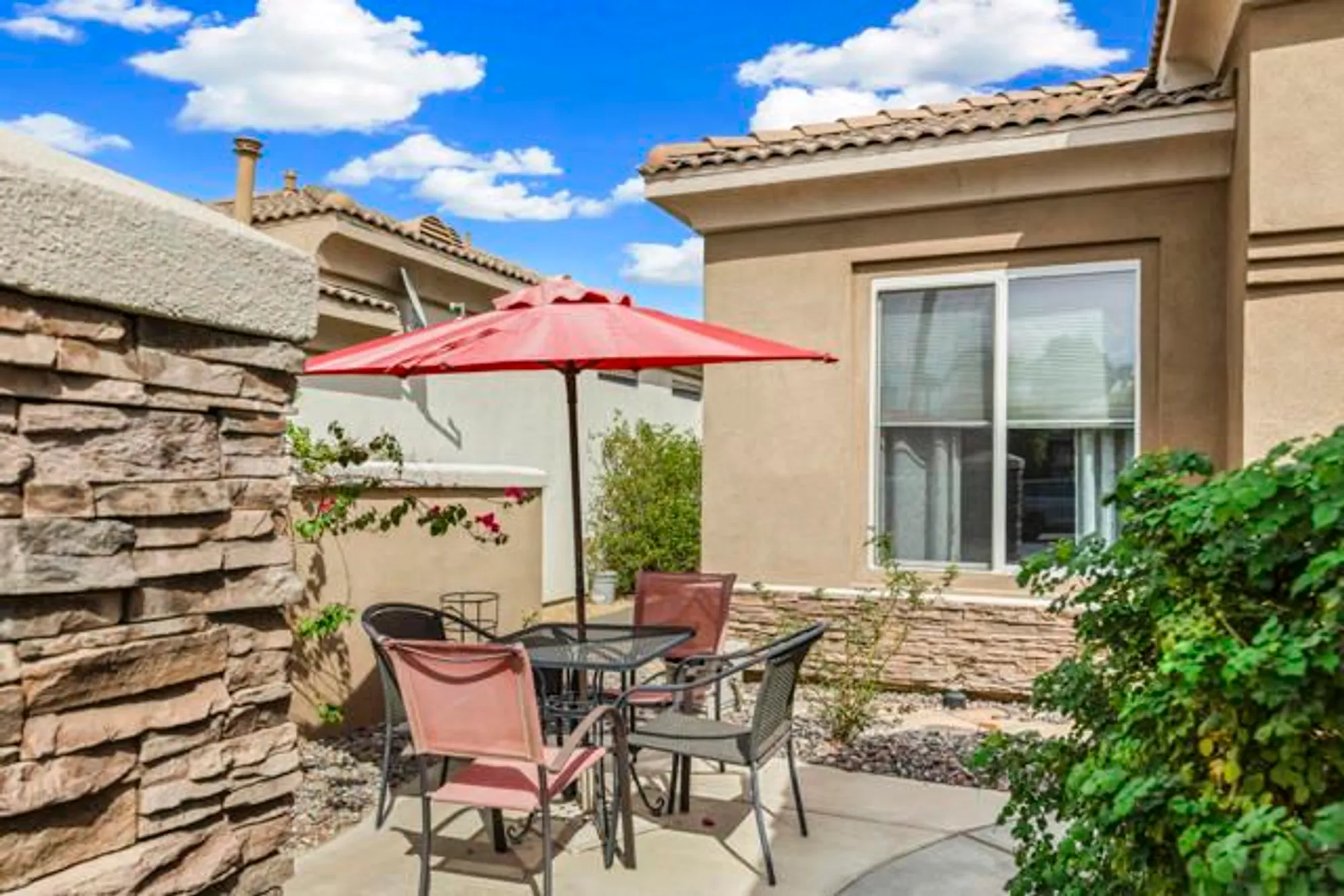 Property Slideshow image 4 of 39 | 44108 royal troon dr, Indio, CA, 92201