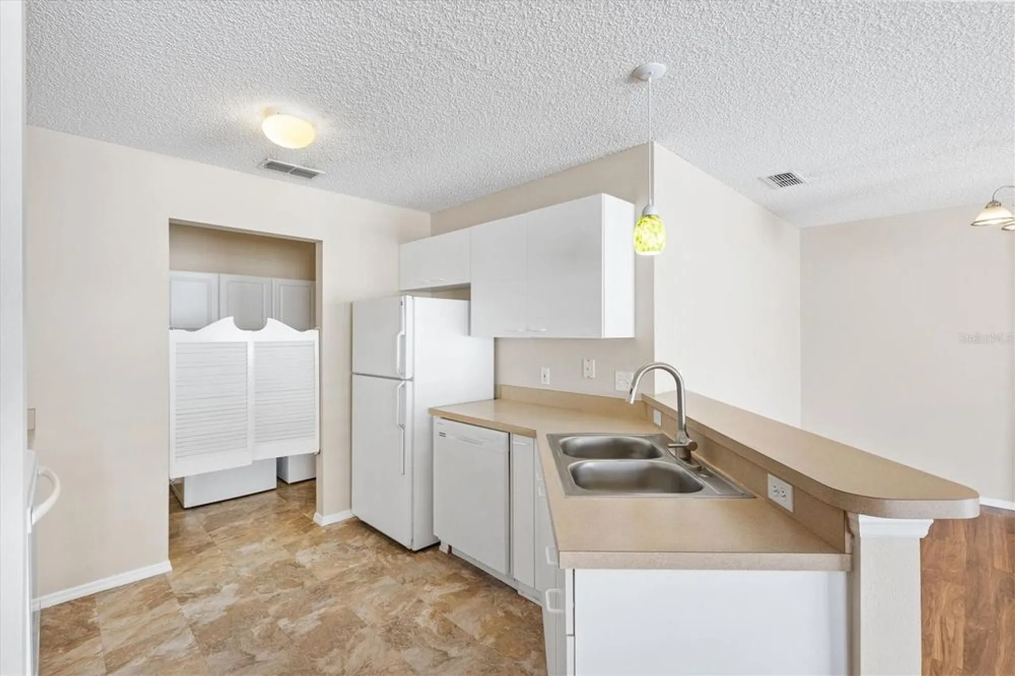 Property Slideshow image 11 of 29 | 1611 campos dr, The Villages, FL, 32162