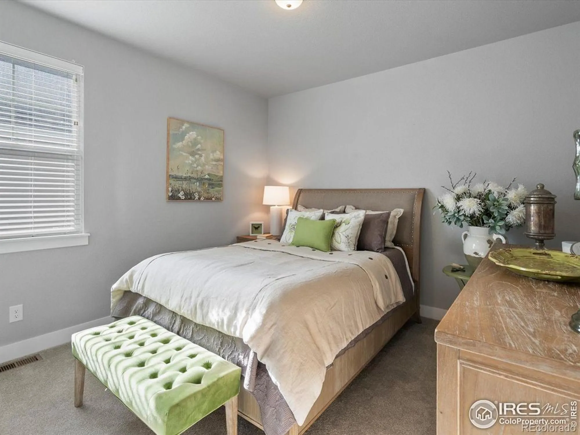 Property Slideshow image 24 of 39 | 9035 s shawnee ct, Aurora, CO, 80016