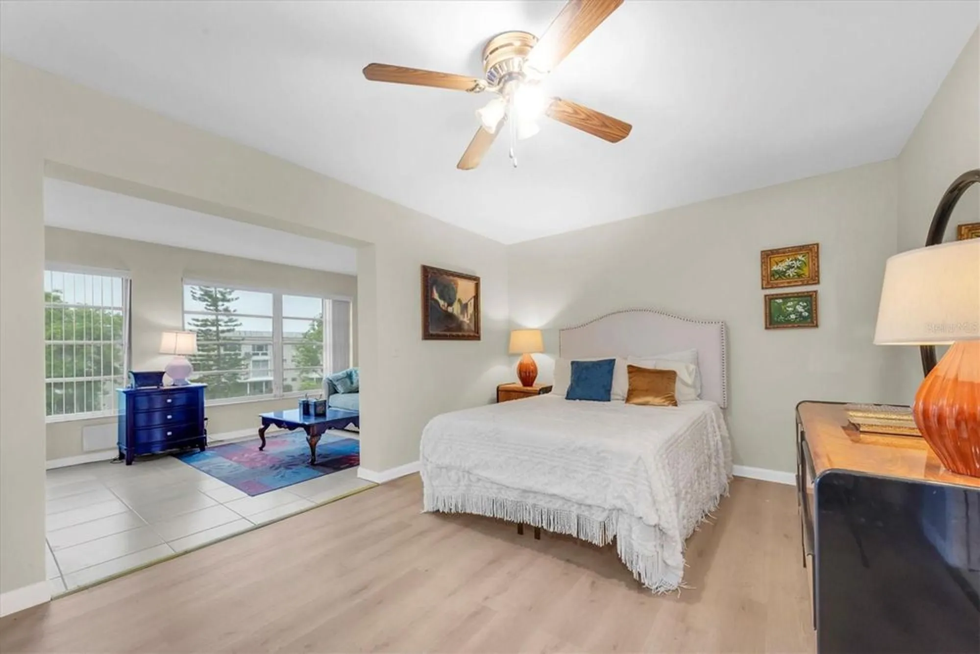 Property Slideshow image 14 of 26 | 2042 australia way 78, Clearwater, FL, 33763