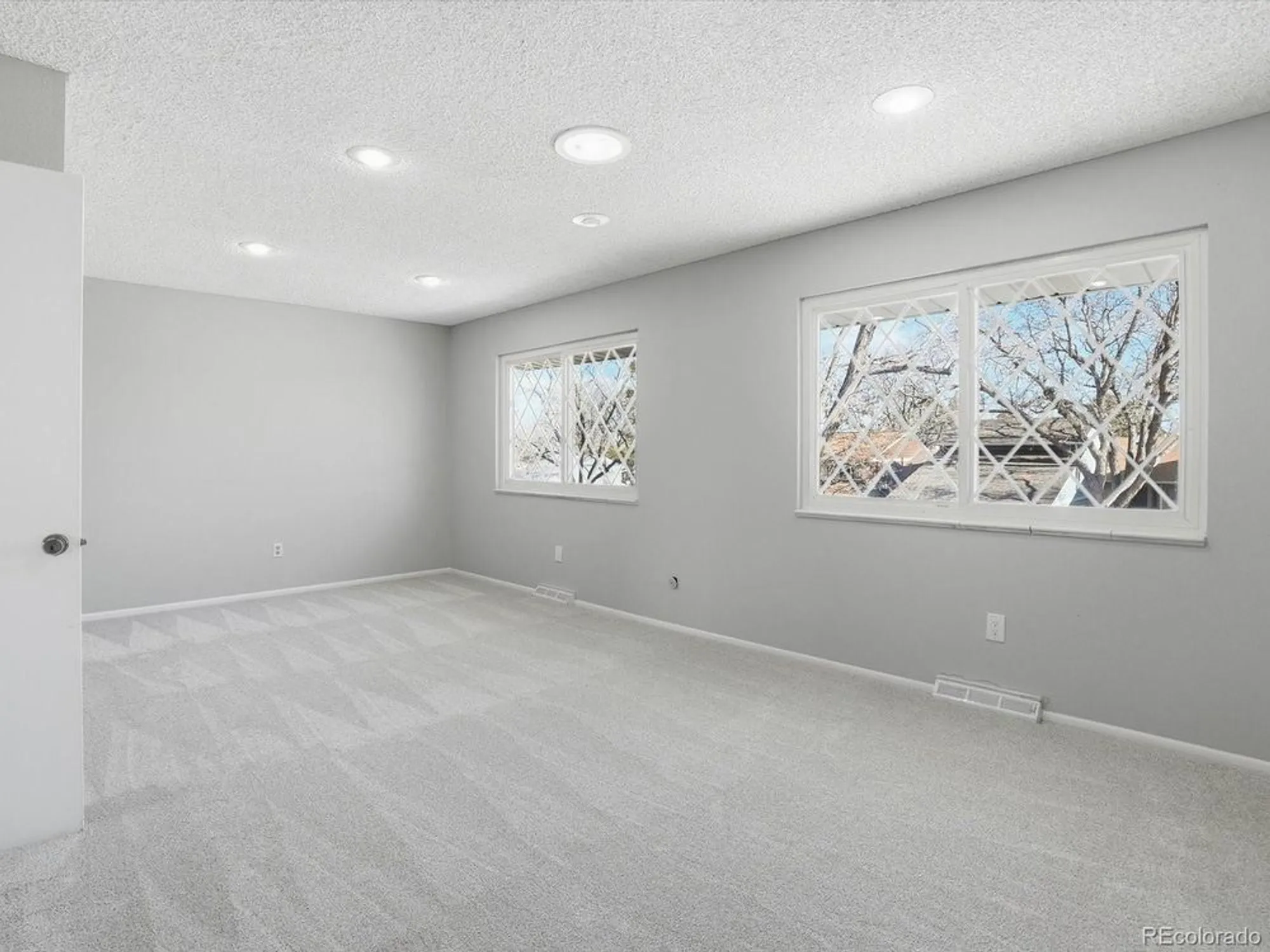 Property Slideshow image 16 of 38 | 7493 w cedar cir, Lakewood, CO, 80226