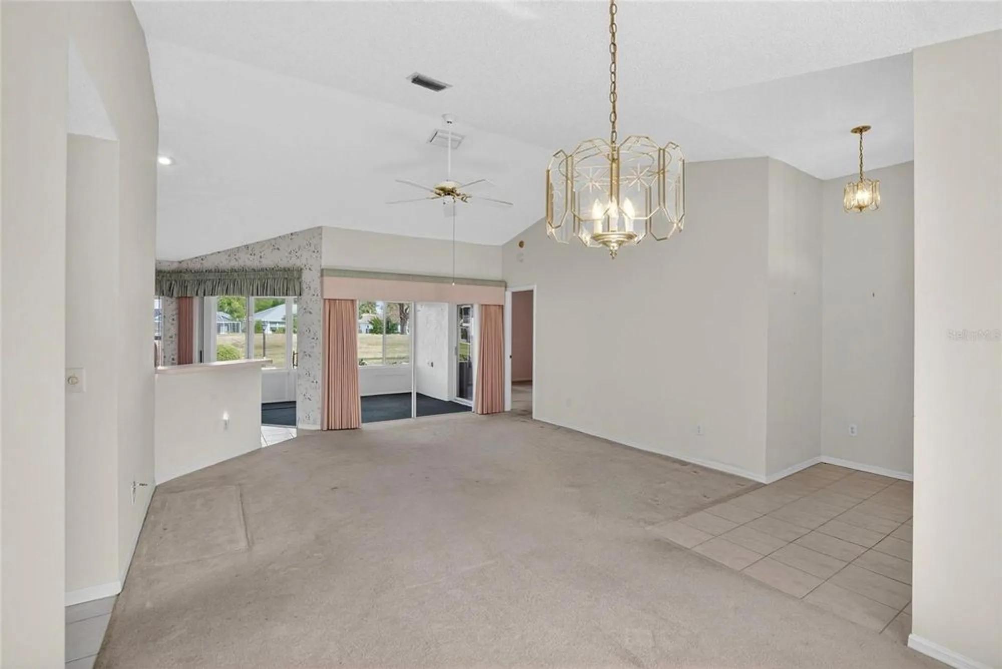 Property Slideshow image 6 of 50 | 331 caloosa palms ct, Sun City Center, FL, 33573