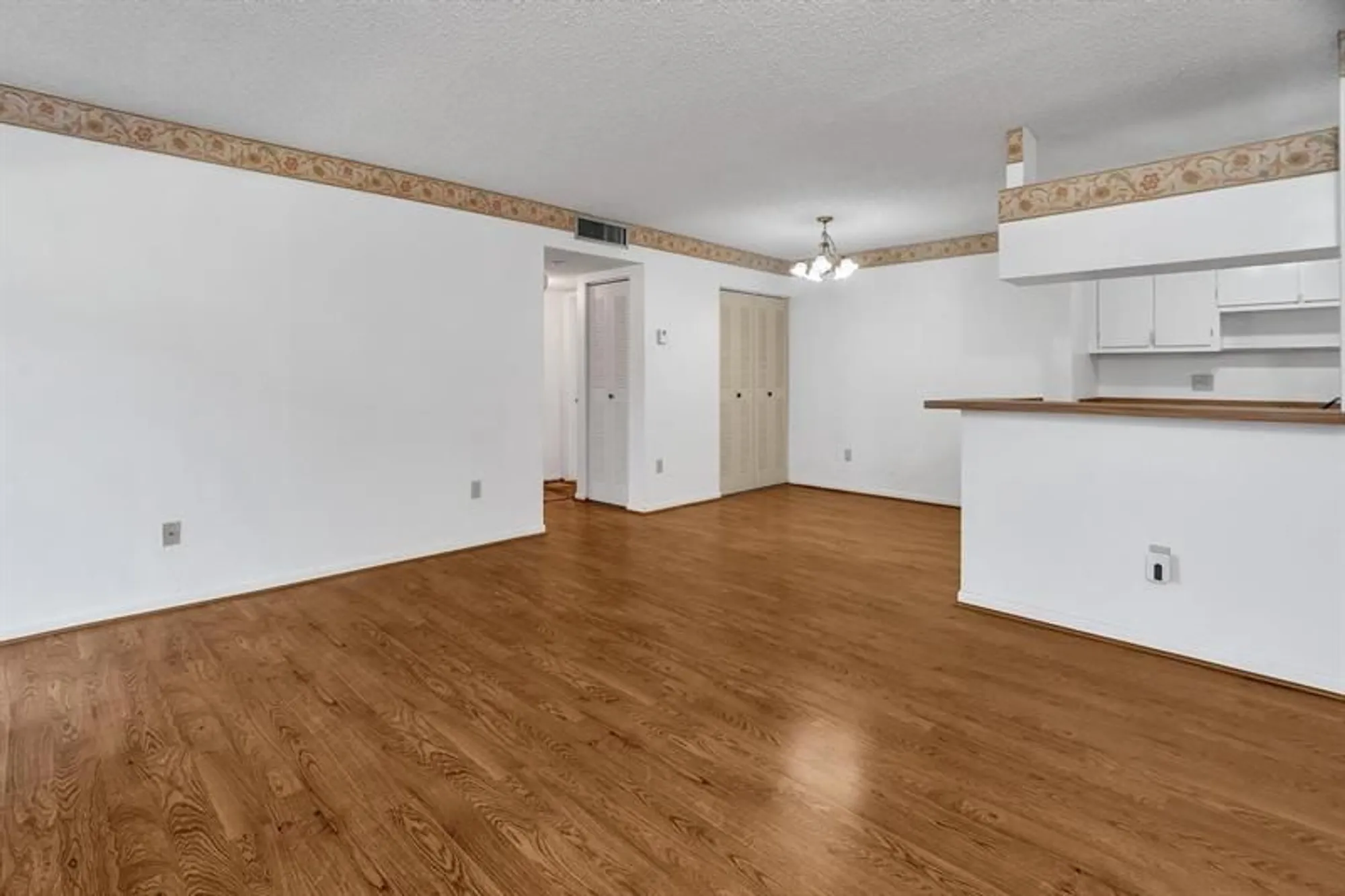 Property Slideshow image 8 of 34 | 7717 ashmont cr 109, Tamarac, FL, 33321