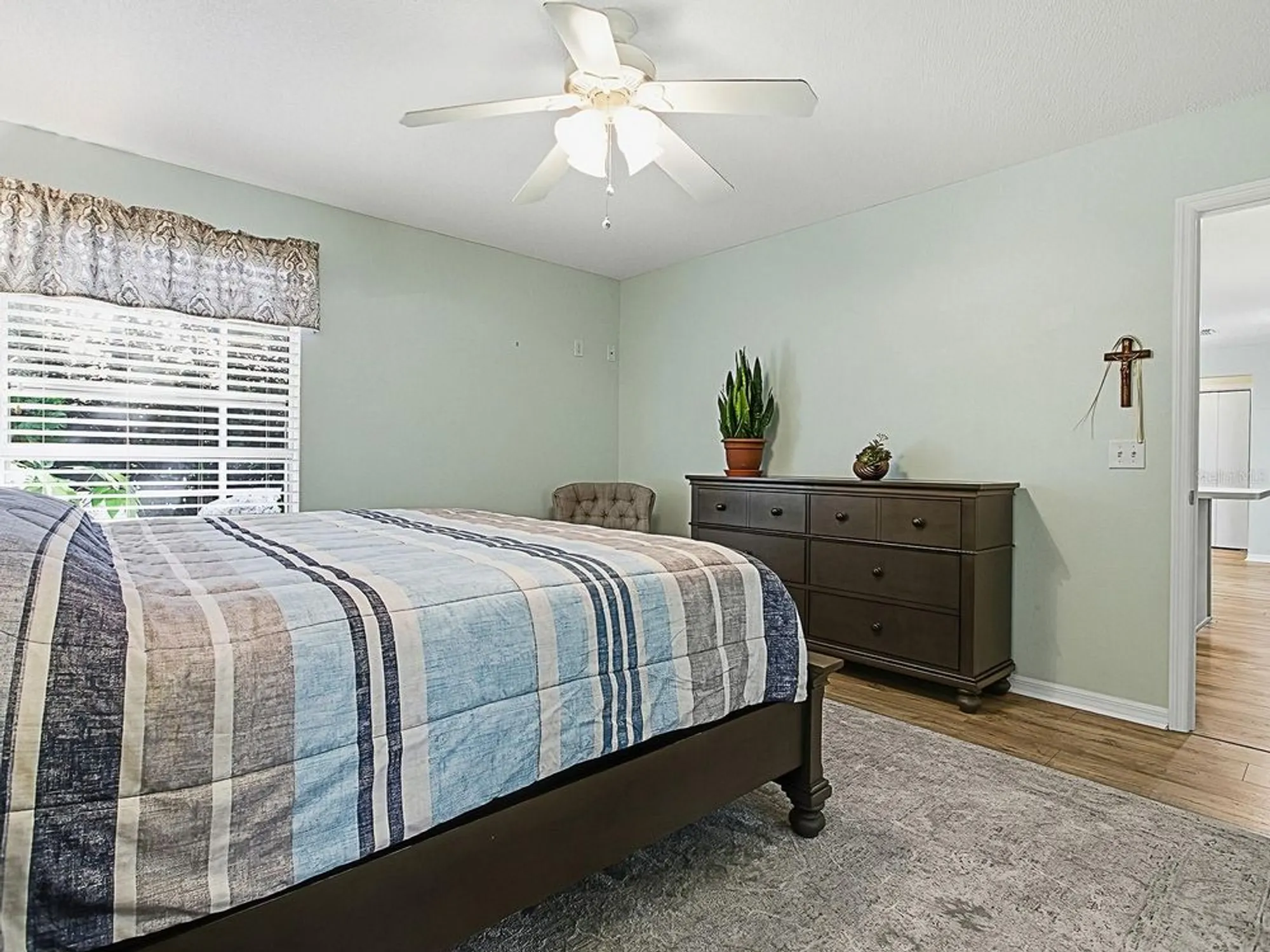 Property Slideshow image 16 of 38 | 16899 se 96th chapelwood cir, The Villages, FL, 32162