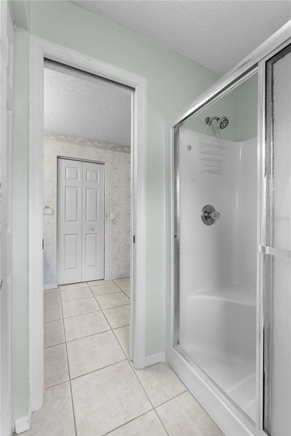 Property Slideshow image 17 of 35 | 2244 silver lakes dr, Lakeland, FL, 33810