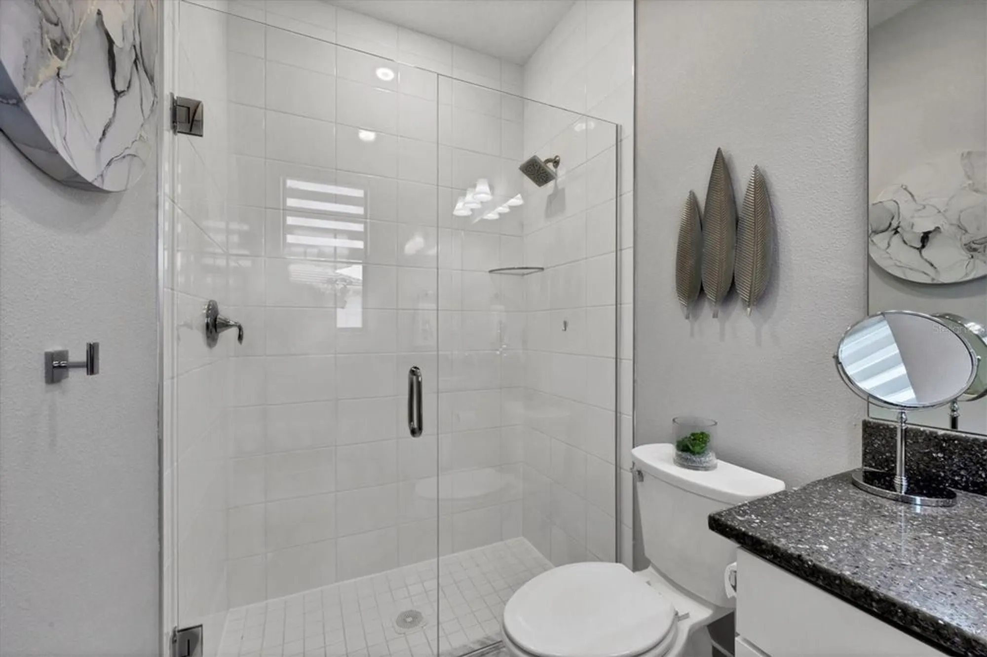 Property Slideshow image 24 of 60 | 4947 surfside cir, Bradenton, FL, 34211