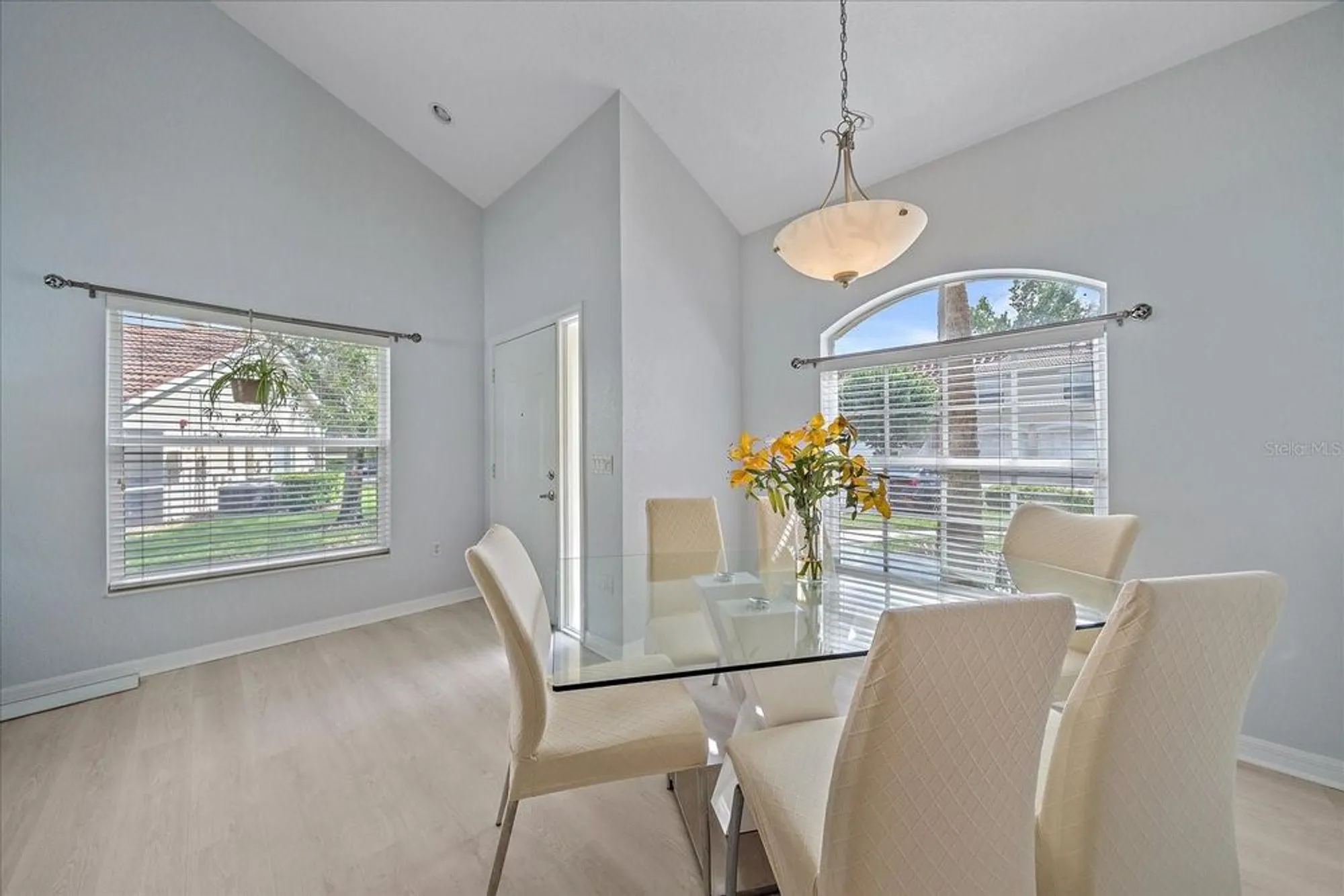 Property Slideshow image 4 of 36 | 7123 cedar hollow cir, Bradenton, FL, 34203