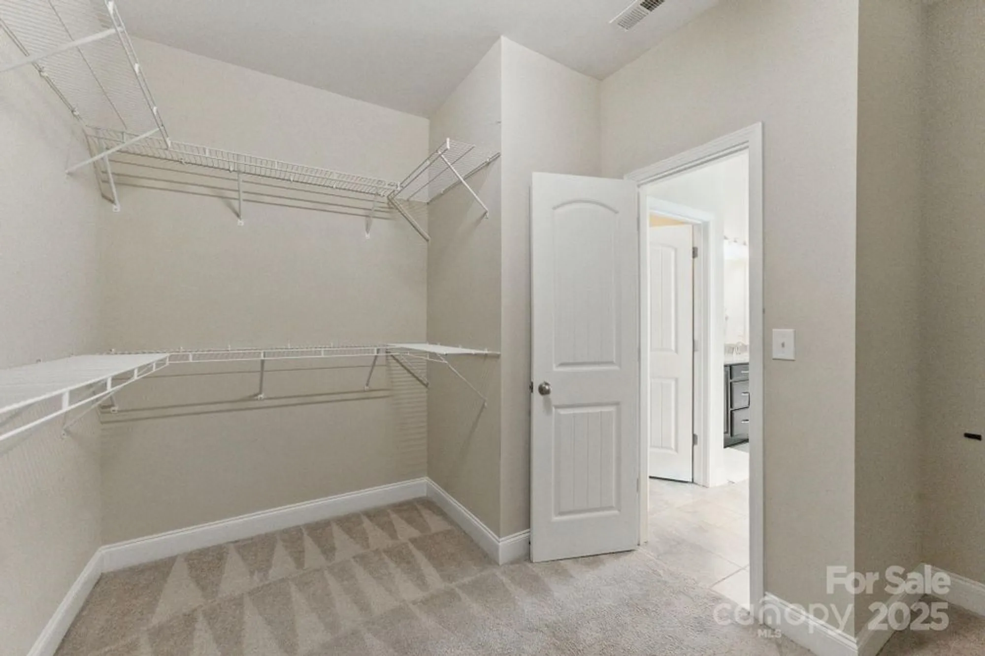Property Slideshow image 25 of 39 | 8830 artesa mill ln, Charlotte, NC, 28214