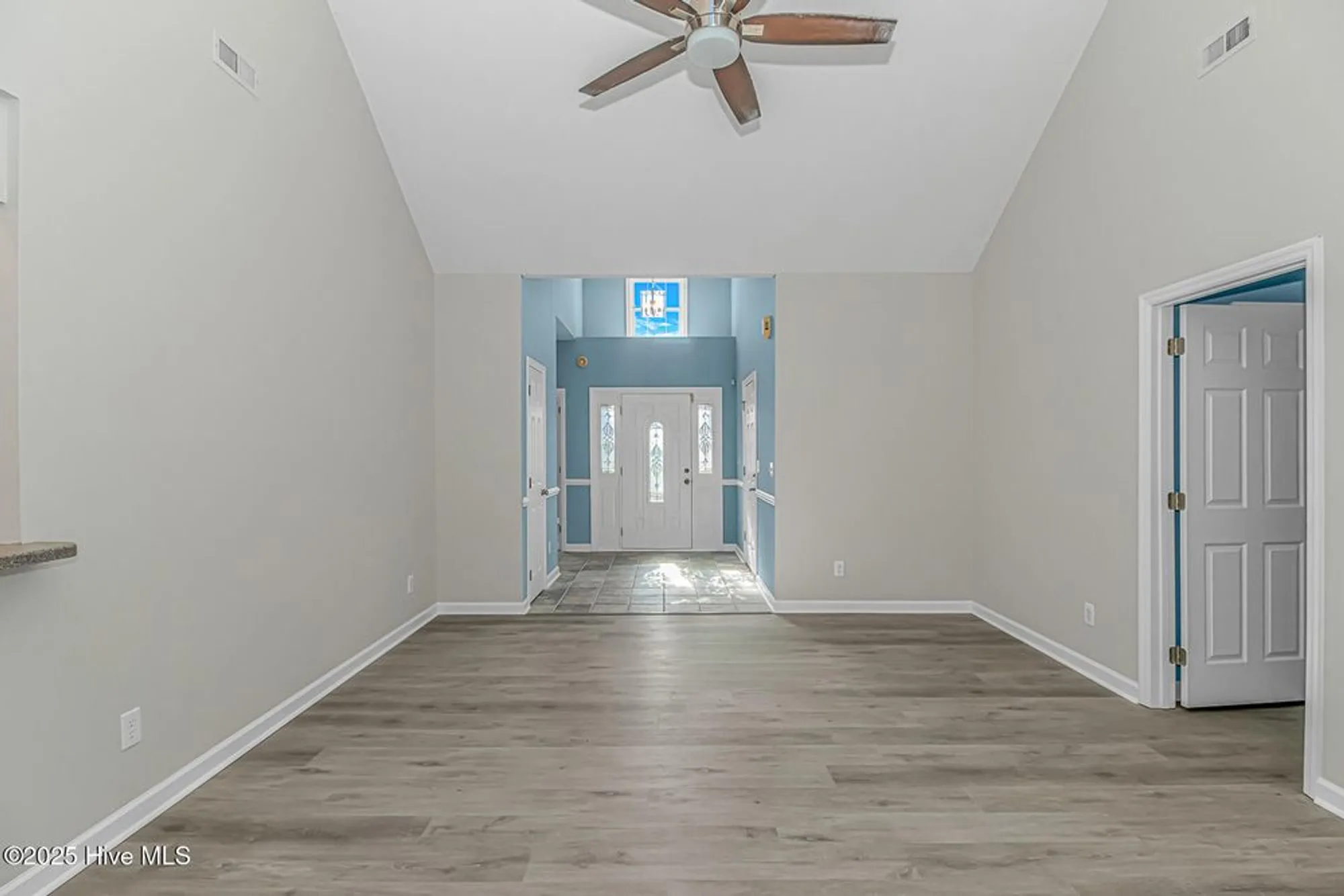 Property Slideshow image 8 of 40 | 299 ravennaside dr, Calabash, NC, 28467