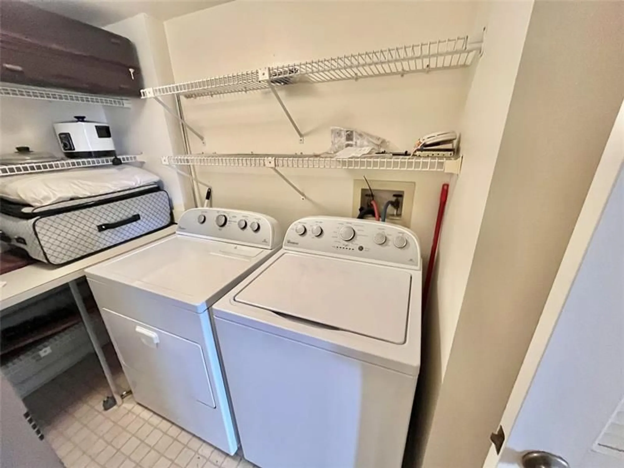 Property Slideshow image 16 of 29 | 9691 n belfort cir 305, Tamarac, FL, 33321