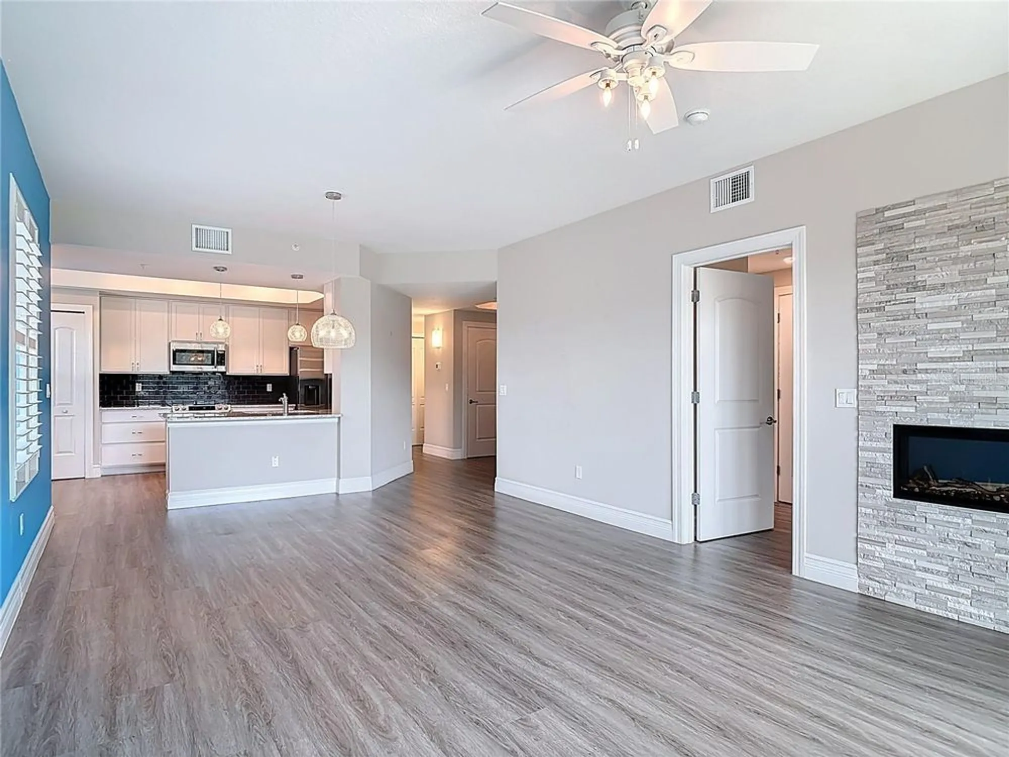 Property Slideshow image 11 of 53 | 799 sterthaus dr 207, Ormond Beach, FL, 32174