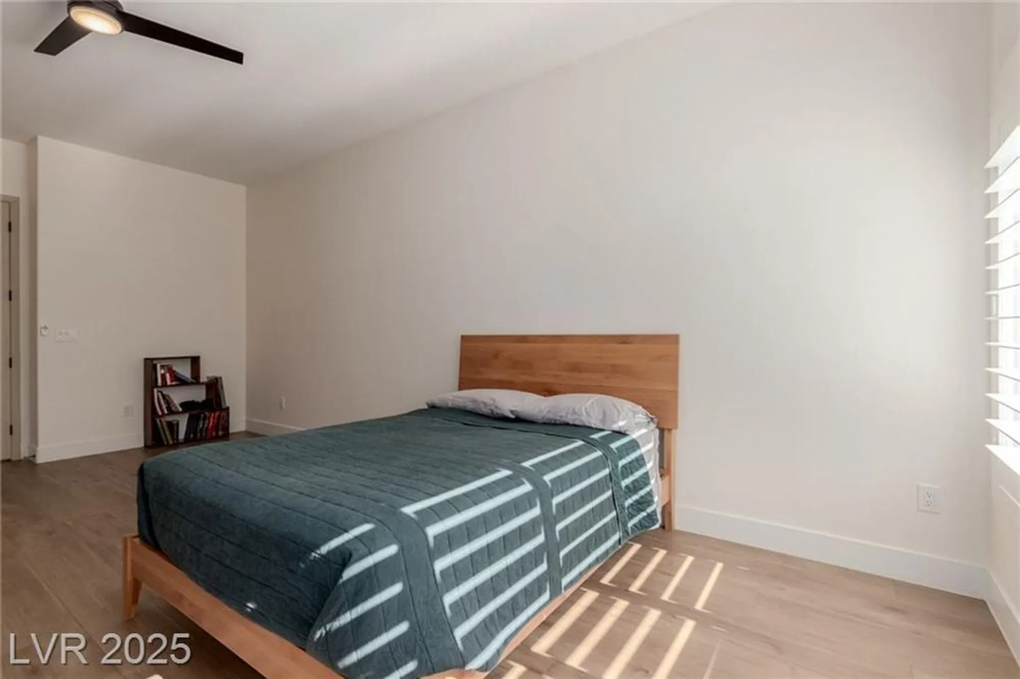 Property Slideshow image 24 of 49 | 2824 faiss dr, Las Vegas, NV, 89134