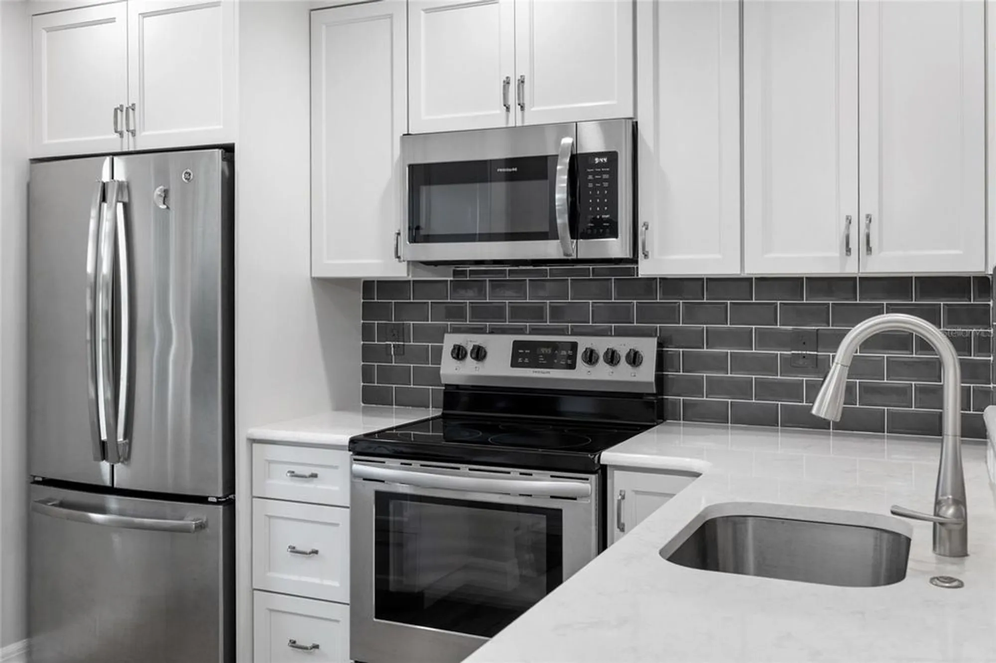 Property Slideshow image 4 of 24 | 1701 pinehurst rd 17g, Dunedin, FL, 34698