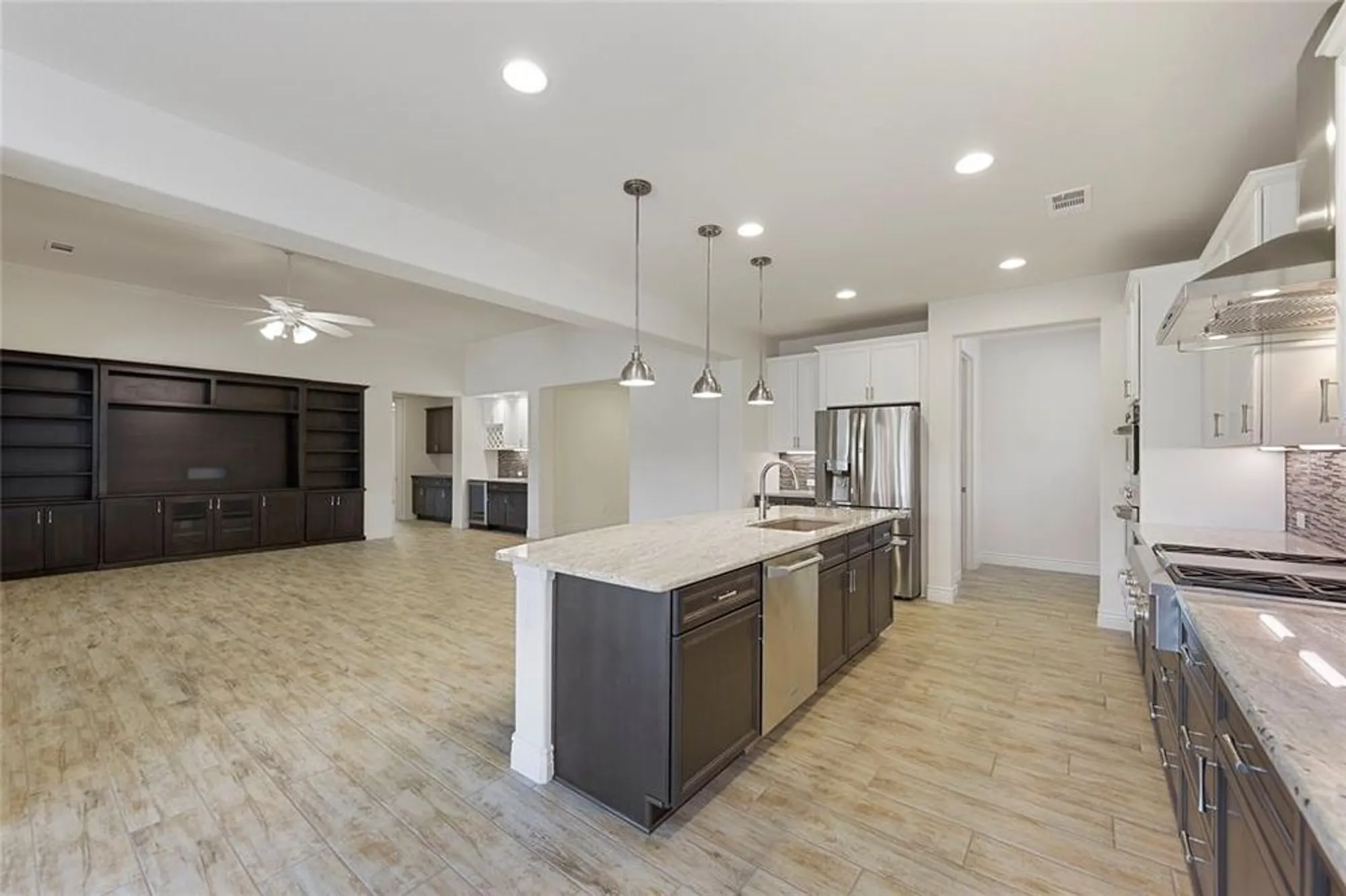 Property Slideshow image 10 of 33 | 9921 flint way, Denton, TX, 76207