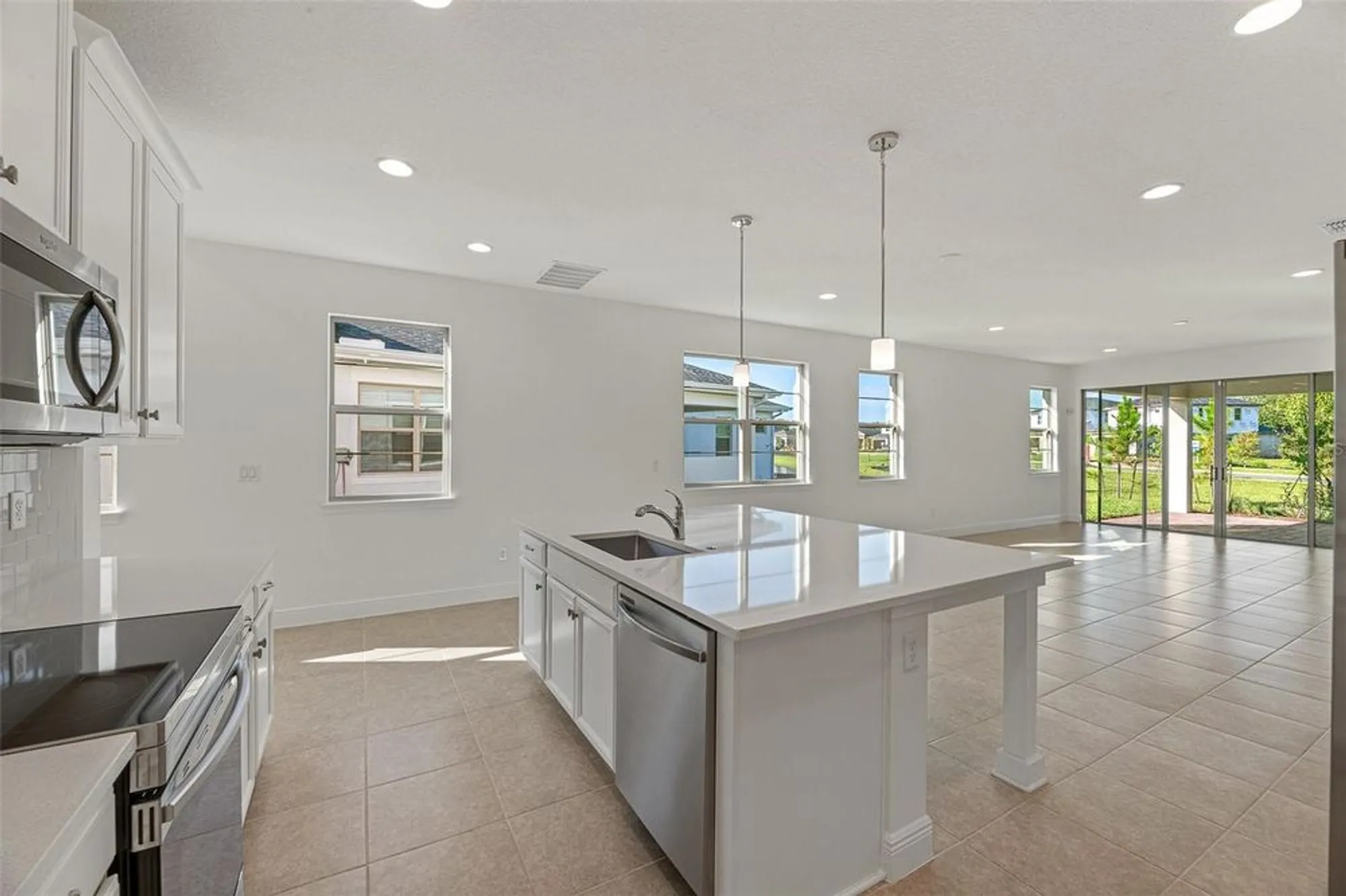 Property Slideshow image 15 of 40 | 7480 wing span way, Harmony, FL, 34773