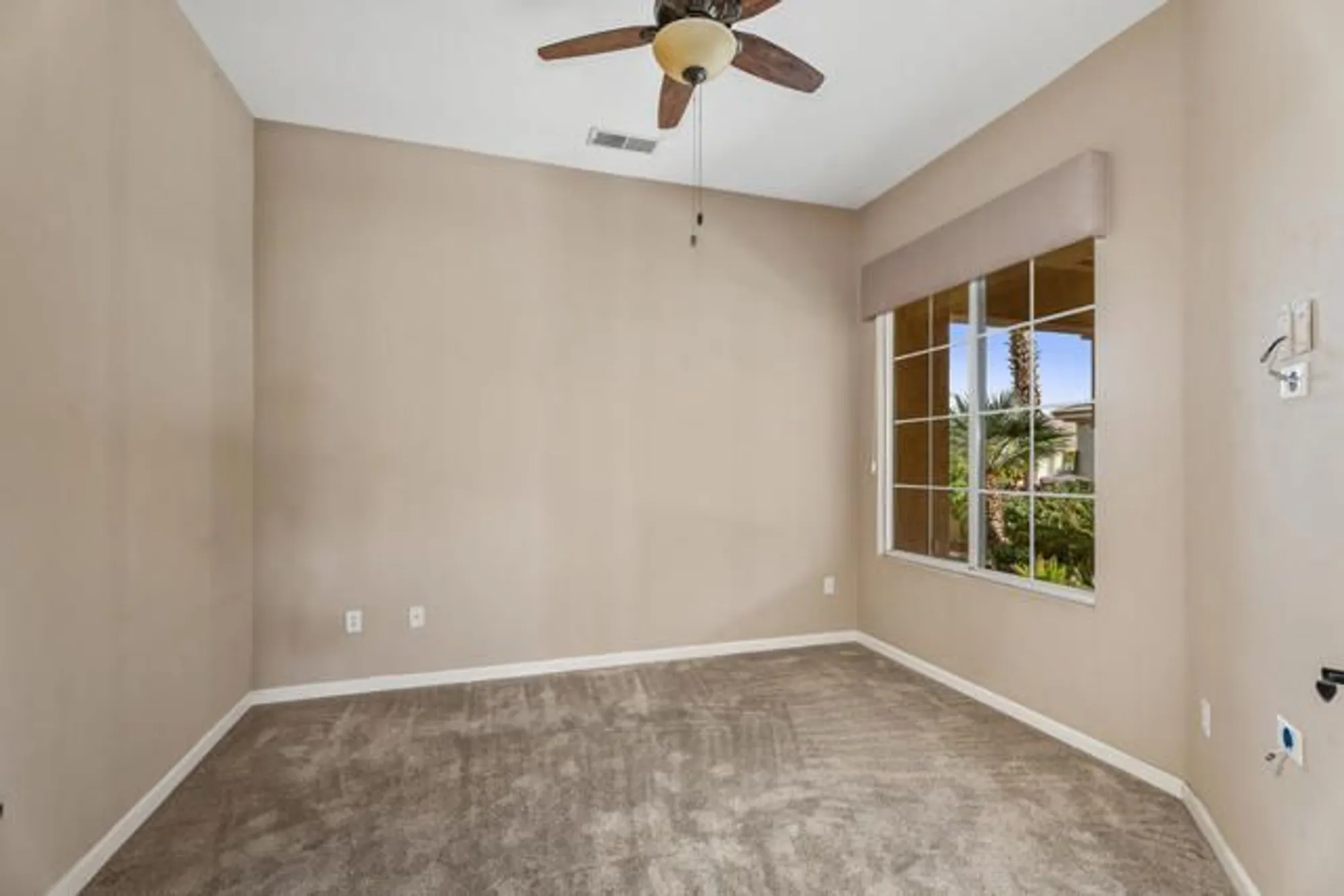 Property Slideshow image 15 of 21 | 80441 muirfield dr, Indio, CA, 92201