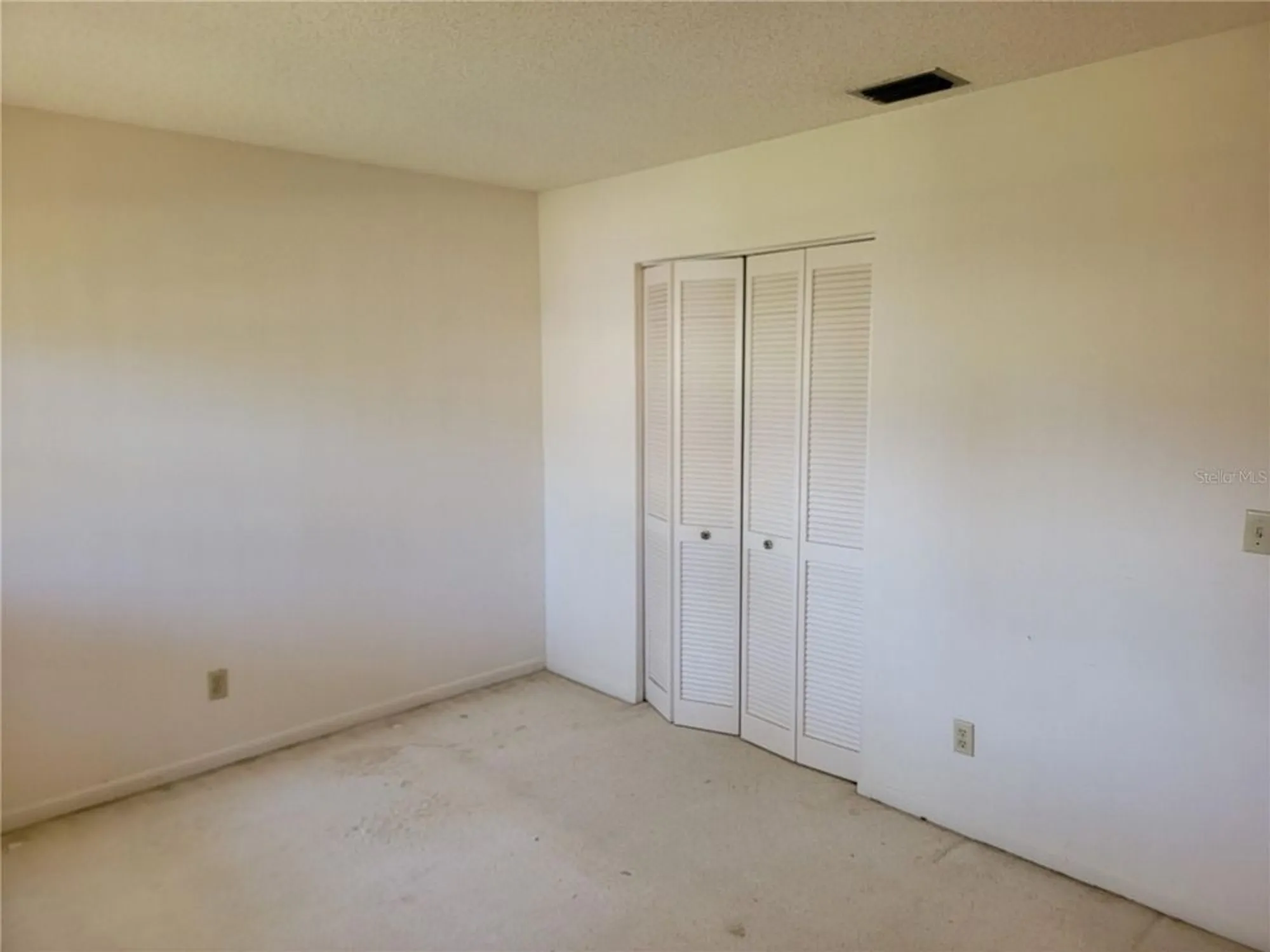 Property Slideshow image 9 of 31 | 8710 sw 96th st c, Ocala, FL, 34481