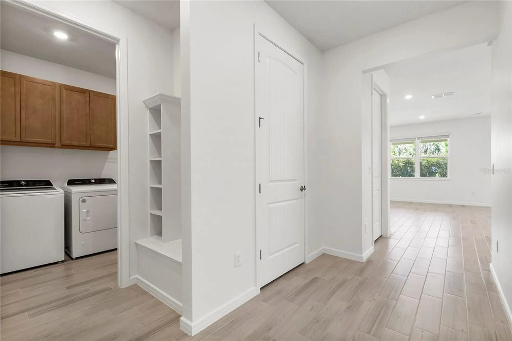 Property Slideshow image 5 of 43 | 6376 shimmering shores ln, Saint Cloud, FL, 34771