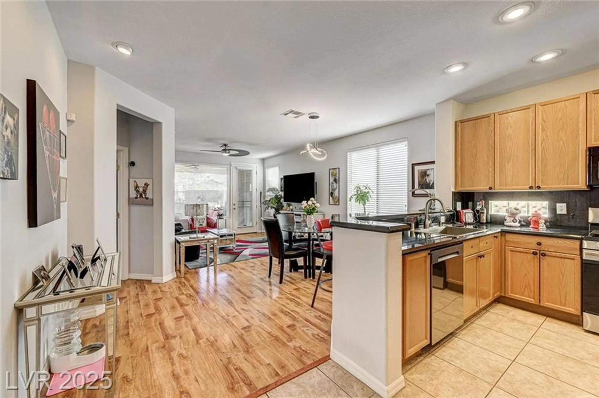 Property Slideshow image 7 of 41 | 10393 abisso dr, Las Vegas, NV, 89135