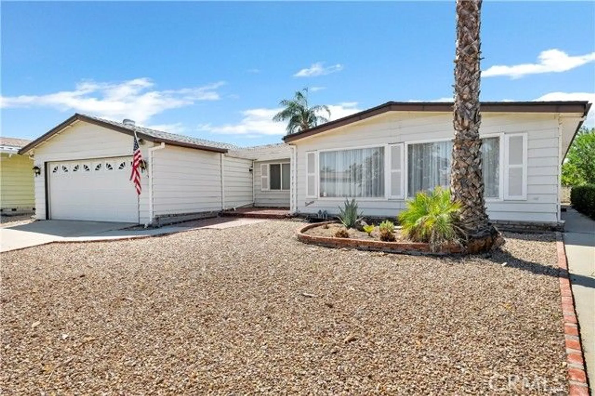 Property Slideshow image 3 of 34 | 2953 manzanita way, Hemet, CA, 92545