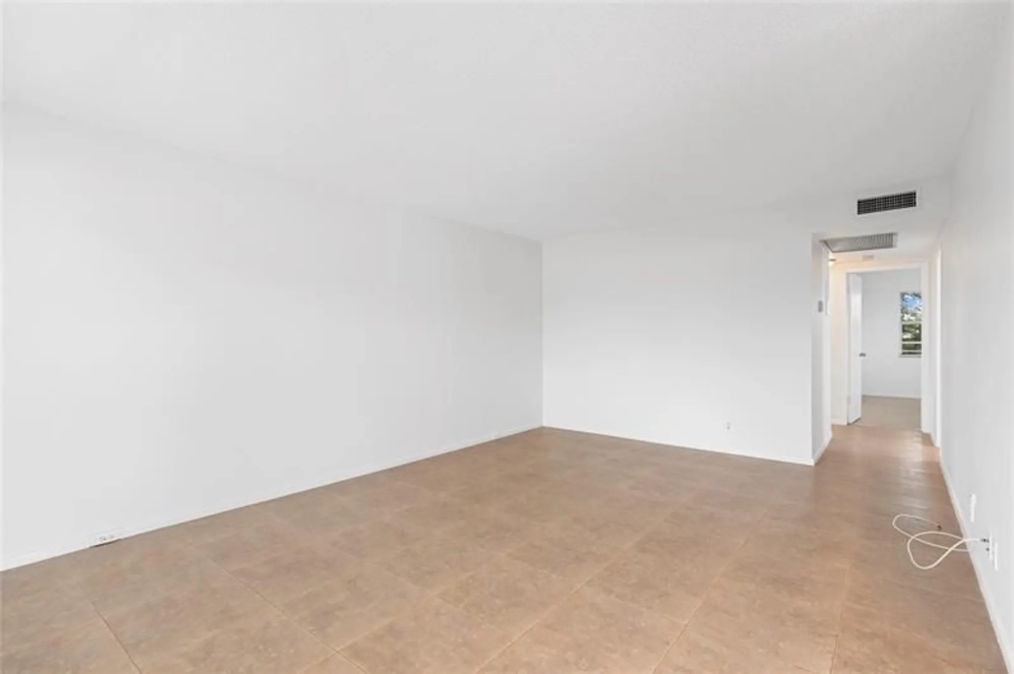 Property Slideshow image 23 of 26 | 410 fanshaw j # 410, Boca Raton, FL, 33434