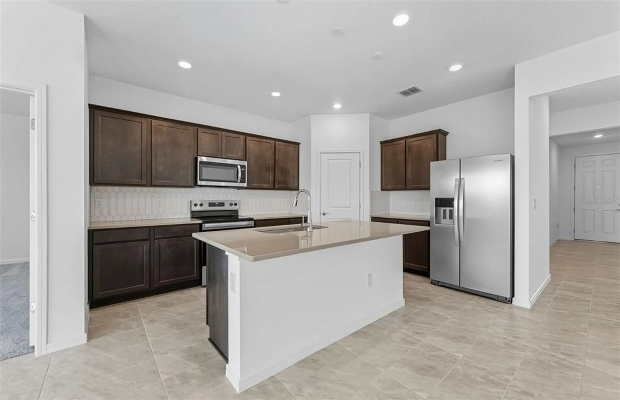 Property Slideshow image 3 of 35 | 8335 sw 58th loop, Ocala, FL, 34481