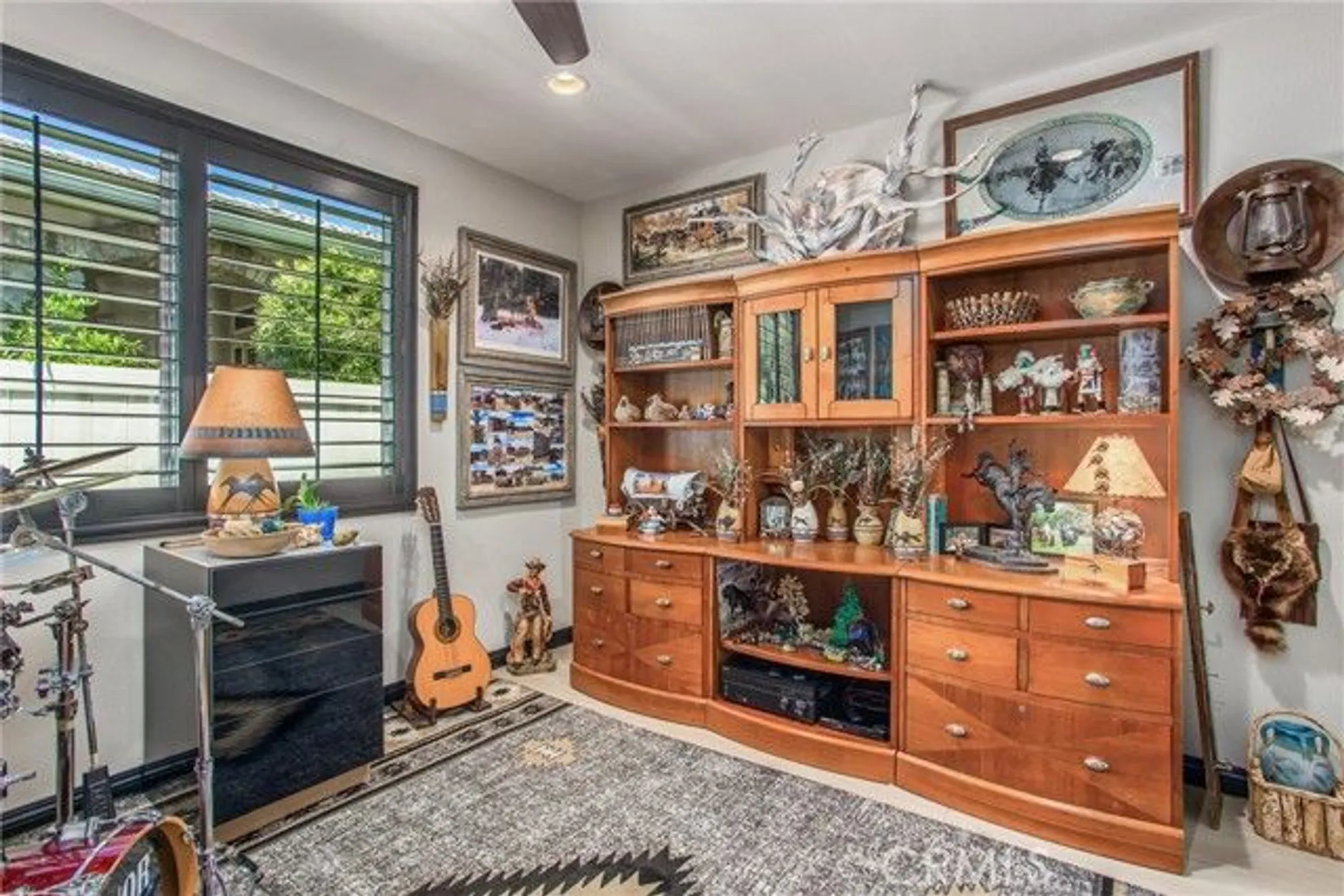 Property Slideshow image 23 of 59 | 132 slippery rock crk, Beaumont, CA, 92223