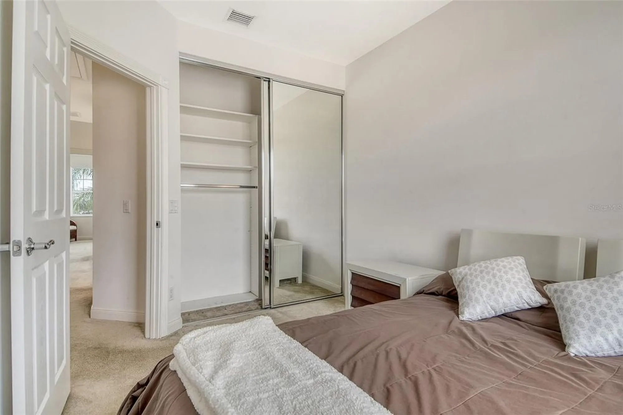 Property Slideshow image 23 of 49 | 1400 burgos dr, Sarasota, FL, 34238