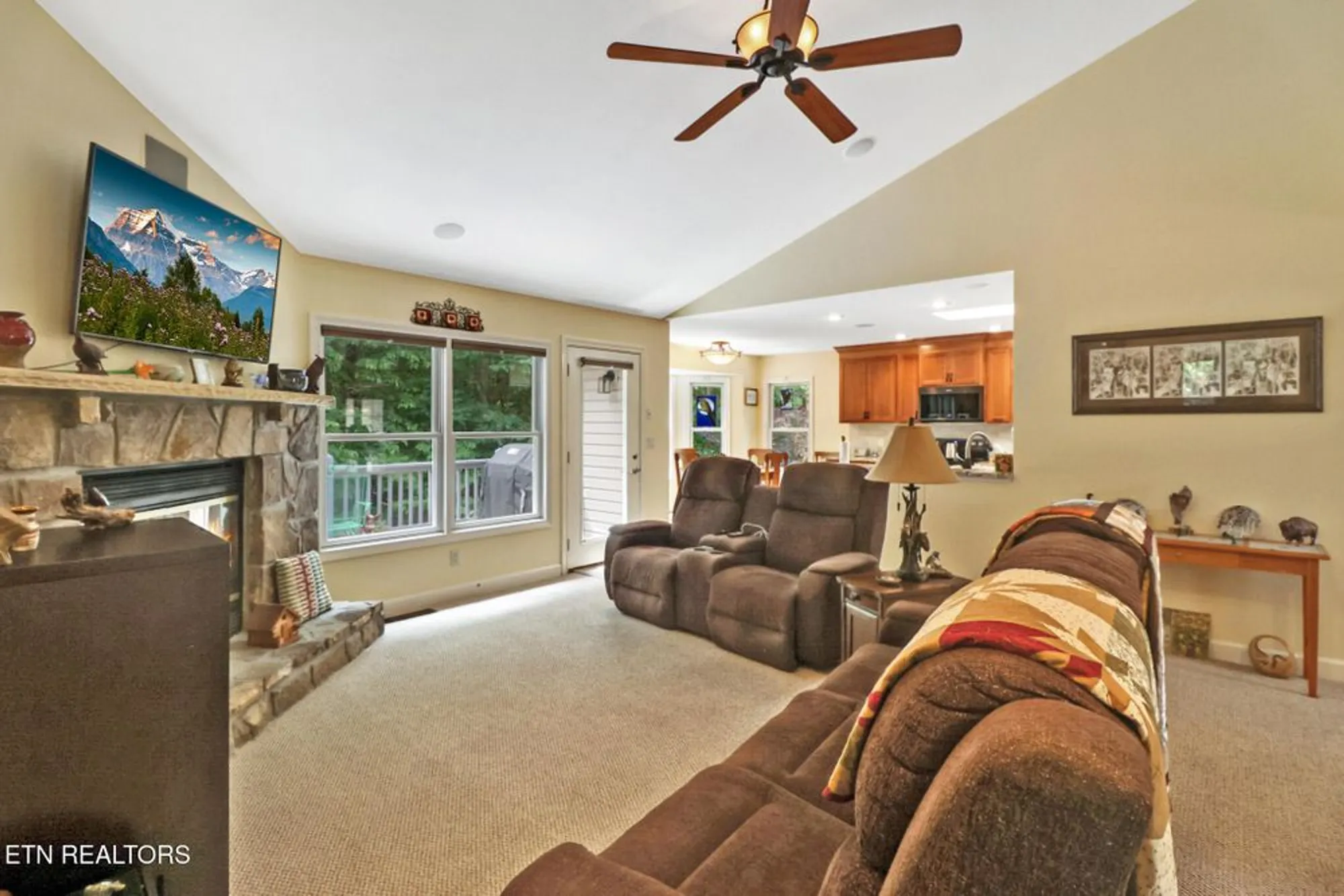 Property Slideshow image 9 of 46 | 169 forest view dr, Crossville, TN, 38558