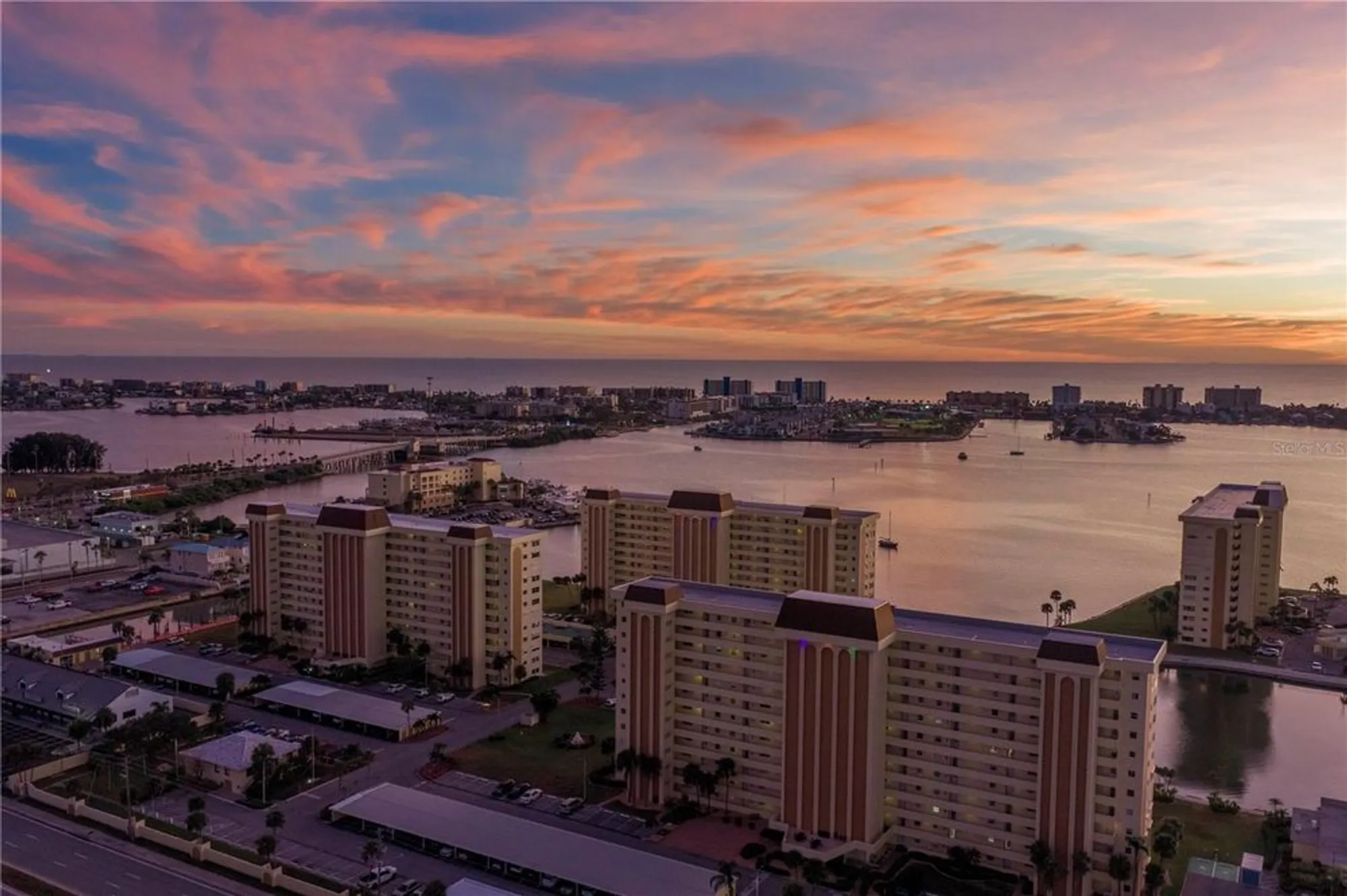 Property Slideshow image 37 of 73 | 4525 cove cir apt 102, Saint Petersburg, FL, 33708