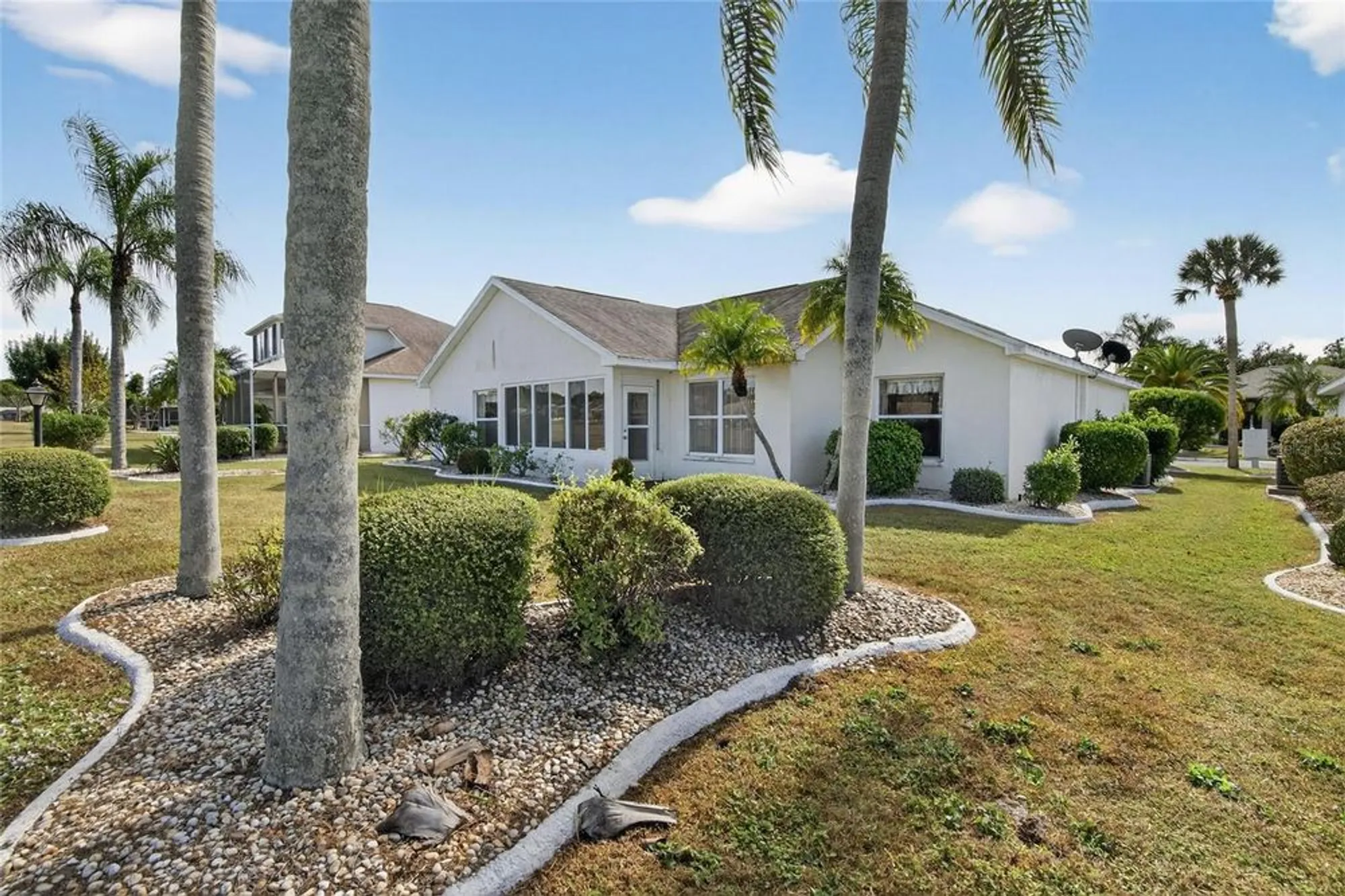 Property Slideshow image 37 of 50 | 331 caloosa palms ct, Sun City Center, FL, 33573