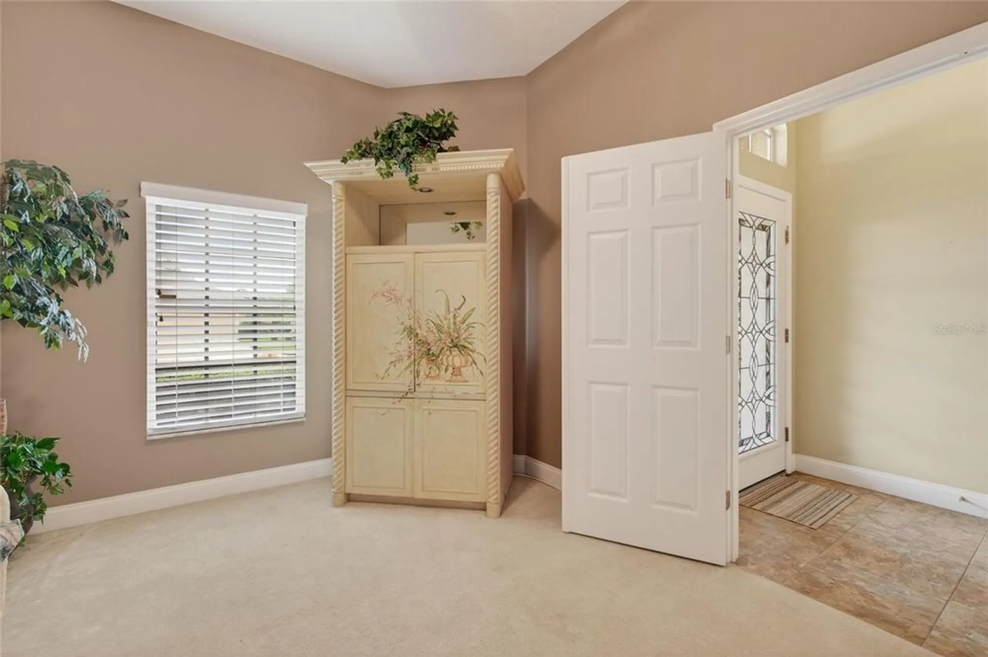 Property Slideshow image 16 of 46 | 5402 swordfern ct, Port Orange, FL, 32128