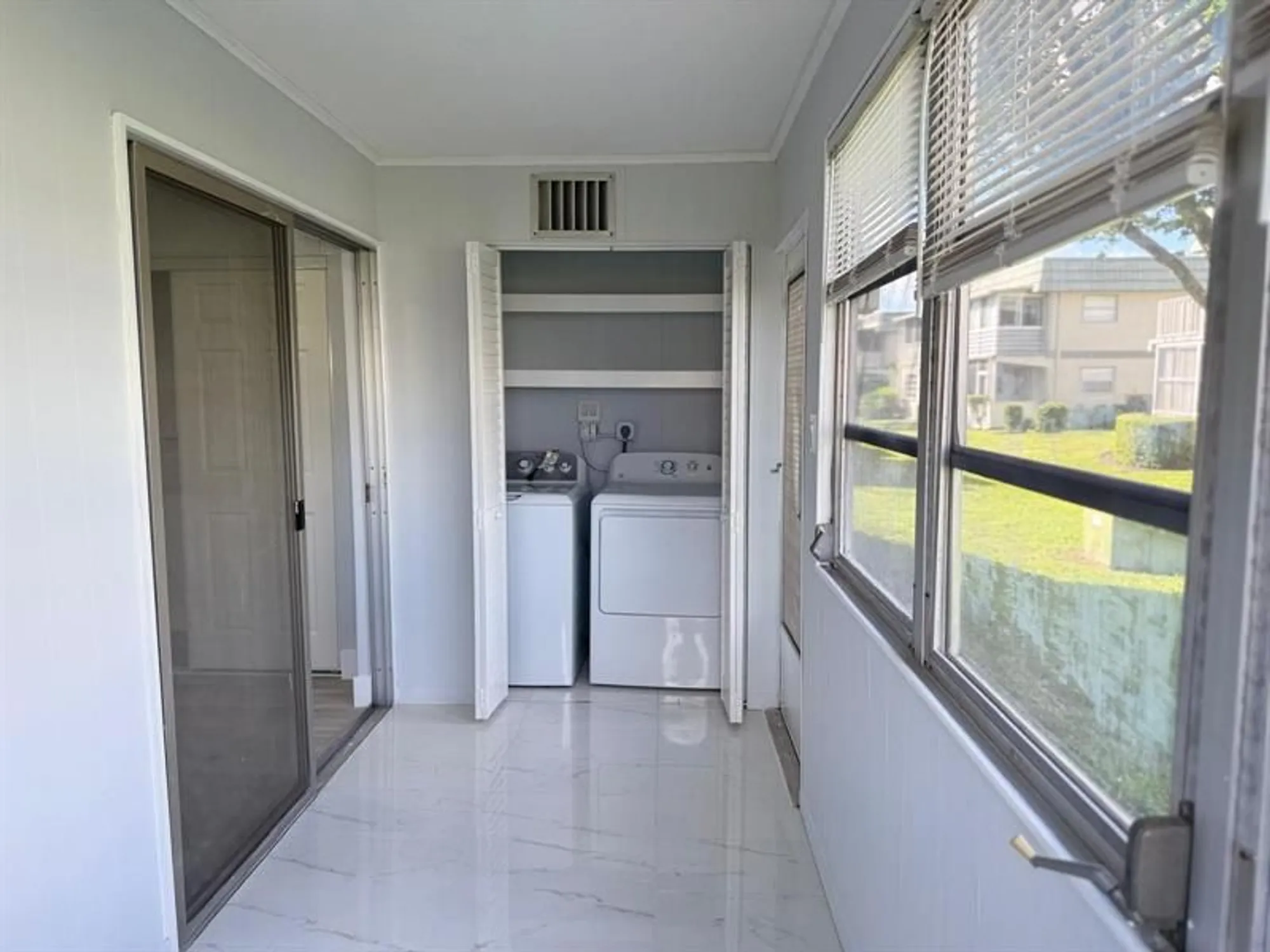 Property Slideshow image 18 of 22 | 214 monaco e # 214, Delray Beach, FL, 33446