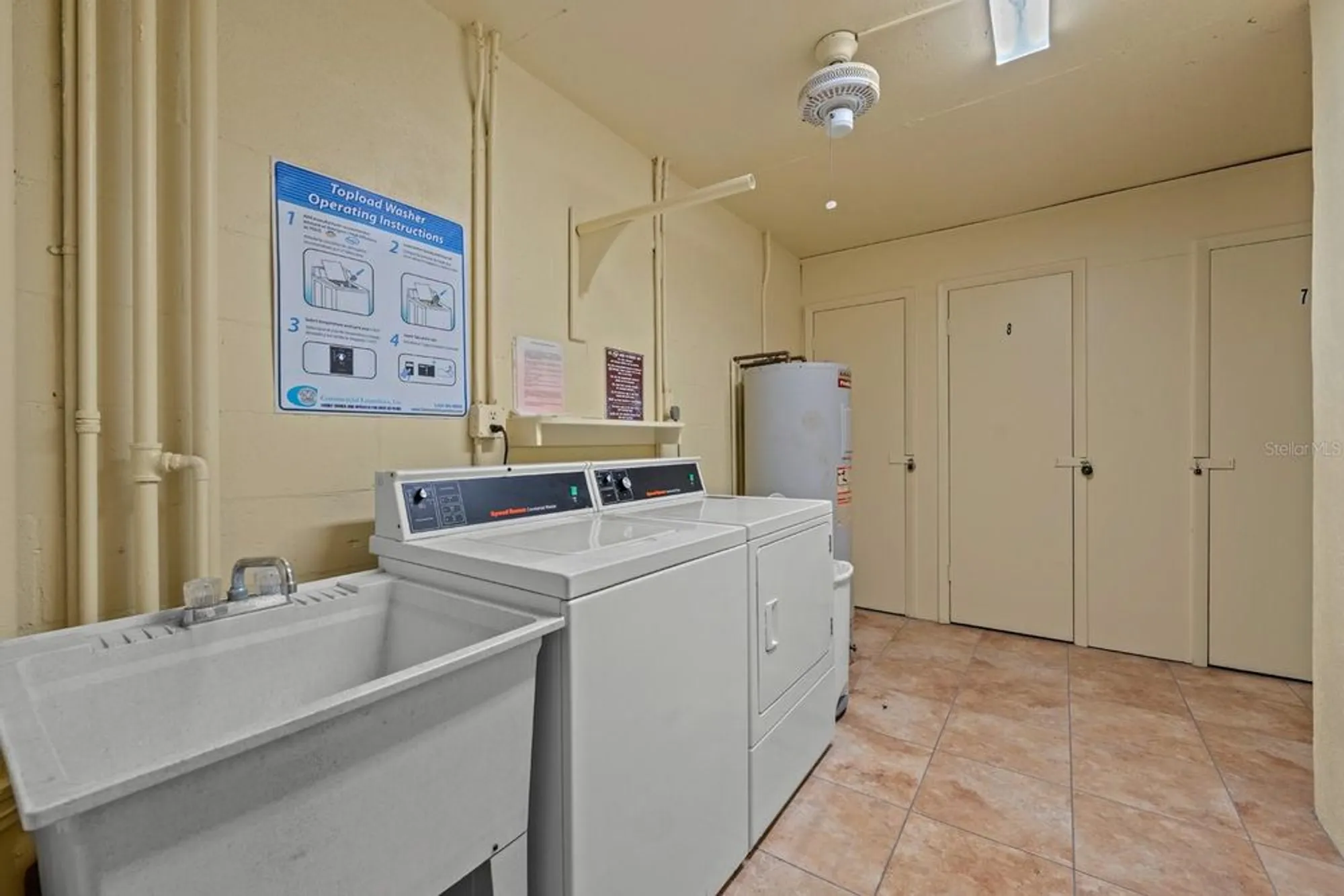 Property Slideshow image 16 of 24 | 4550 cove cir apt 305, St Petersburg, FL, 33708