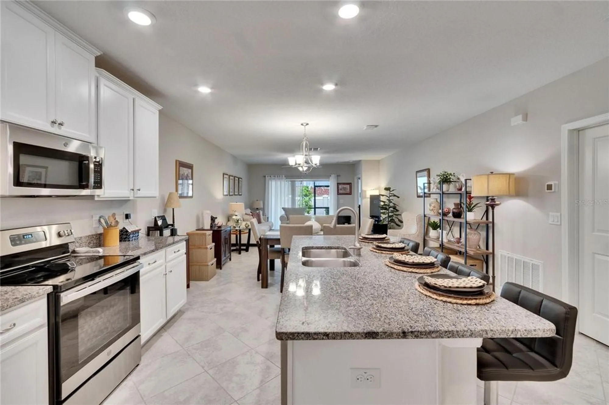 Property Slideshow image 17 of 97 | 16927 april plush dr, Wimauma, FL, 33598